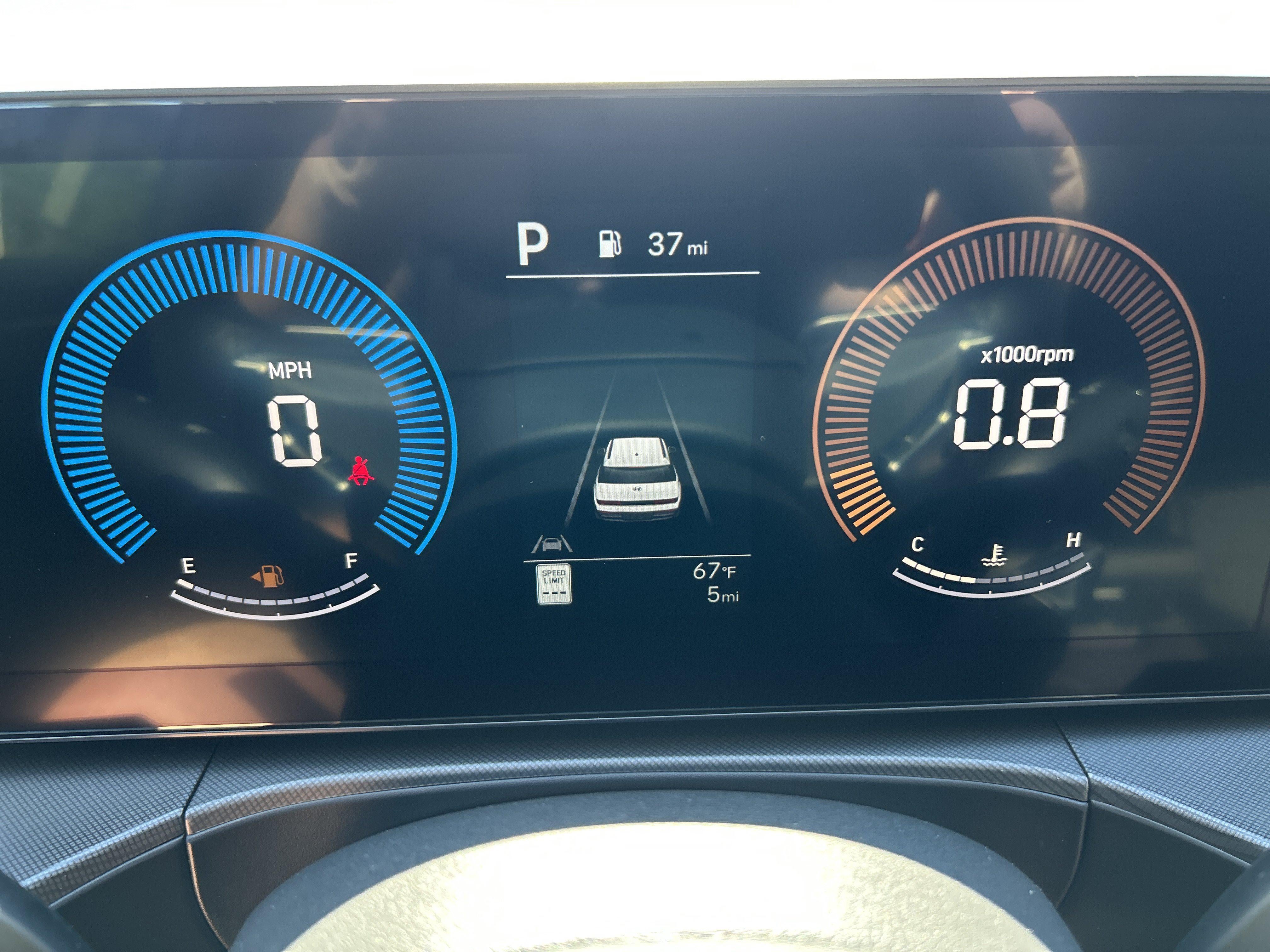 2027 Hyundai Santa Fe SE