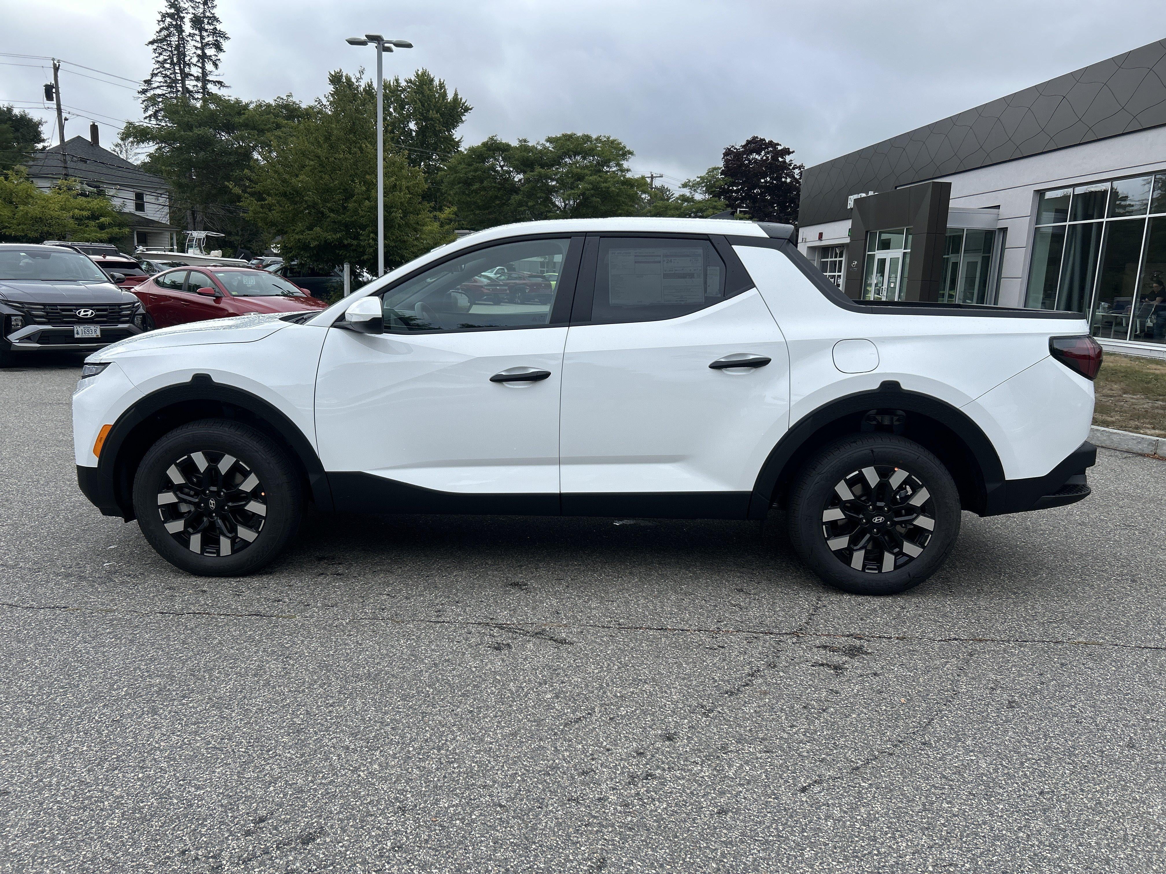 2027 Hyundai Santa Cruz SE