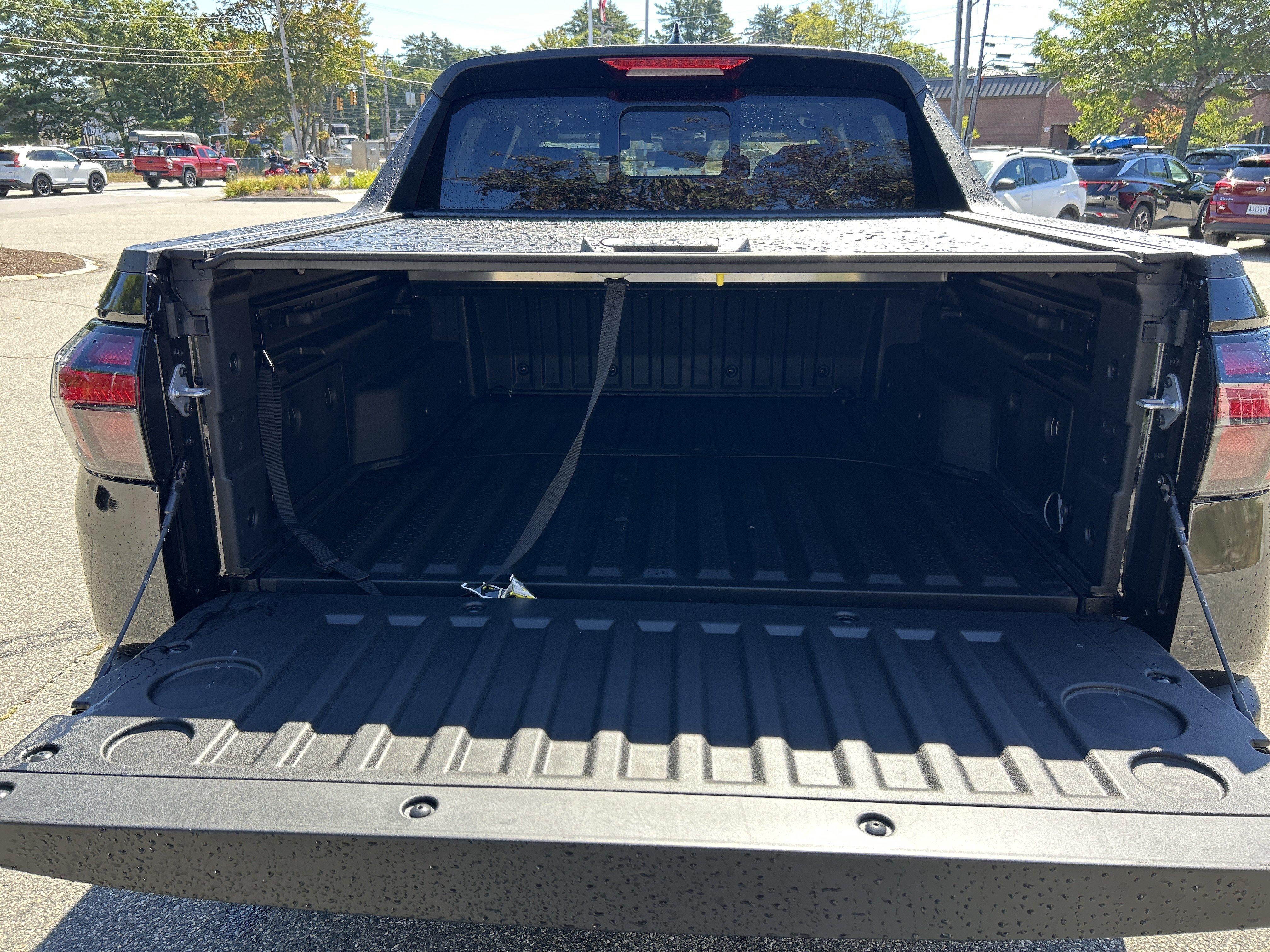 2027 Hyundai Santa Cruz SEL Activity