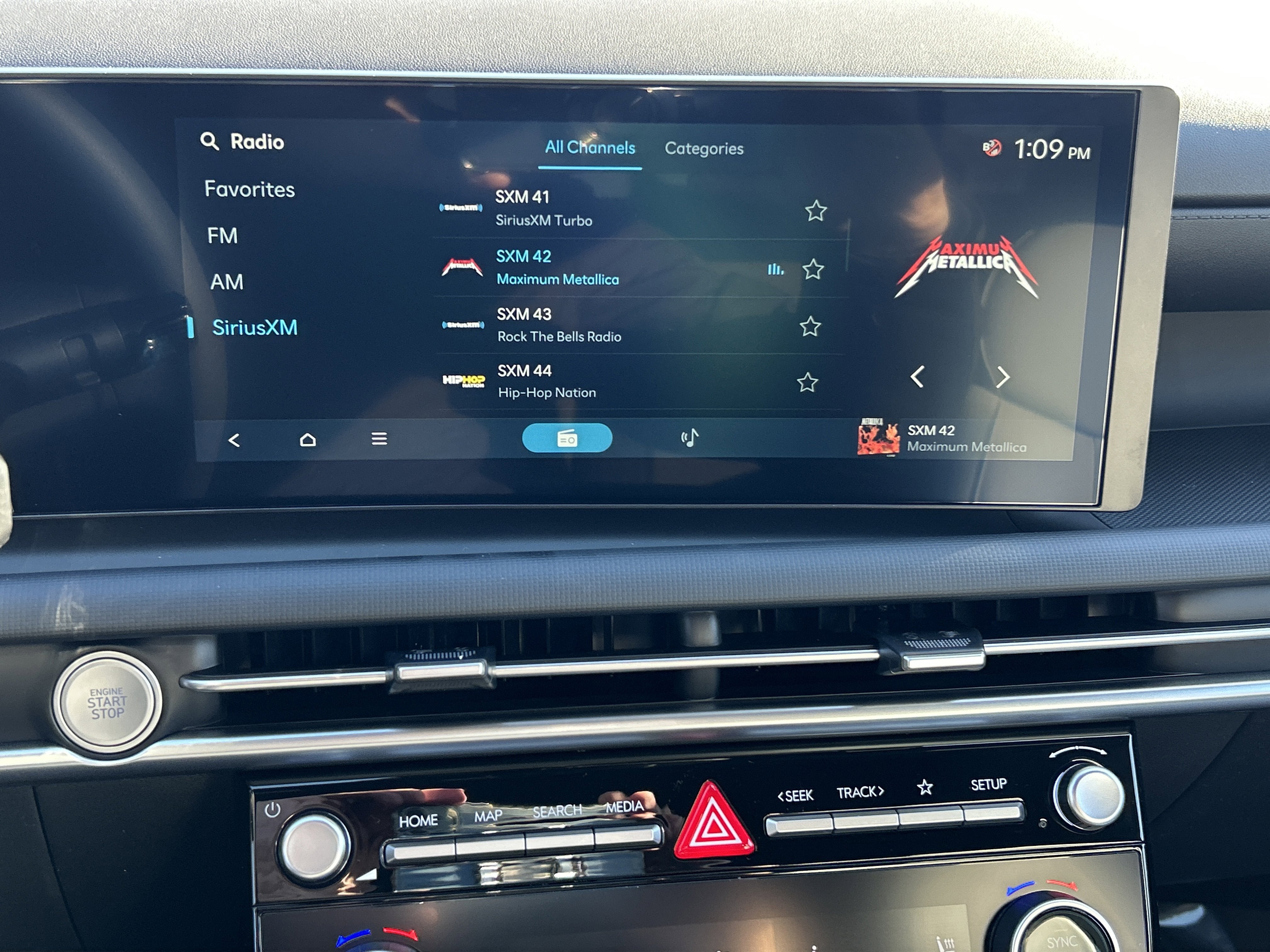 2026 Hyundai Santa Cruz SEL Activity