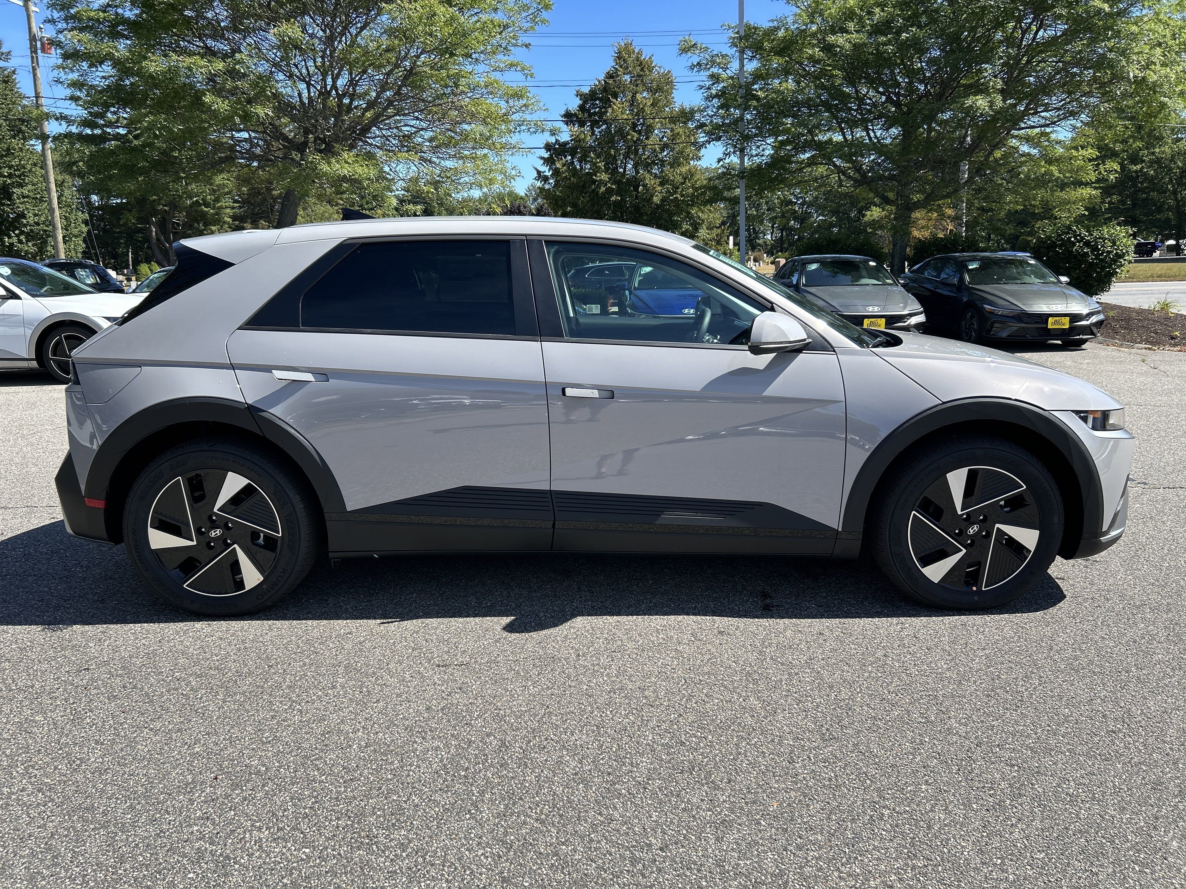 2025 Hyundai IONIQ 5 SE