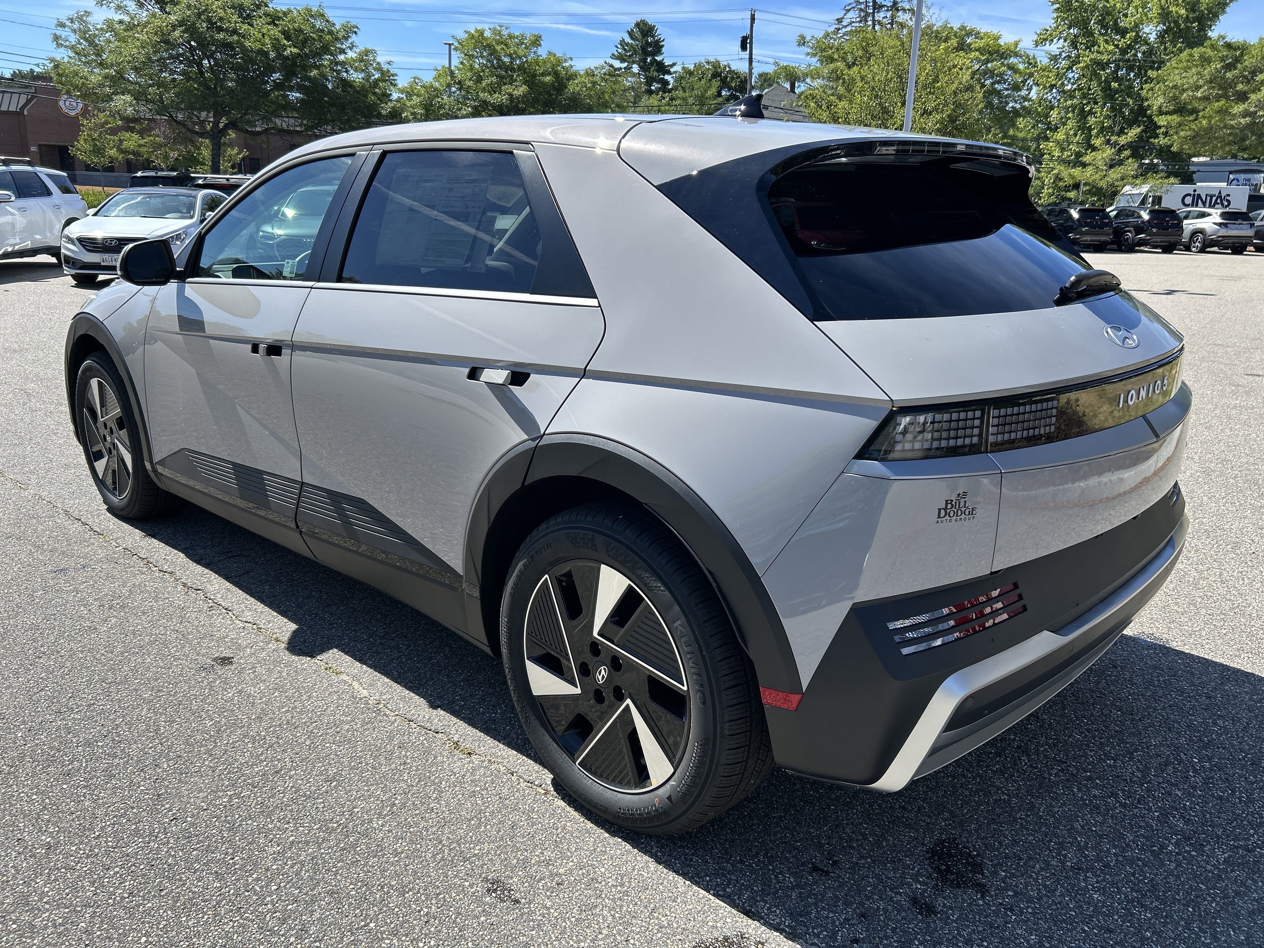 2025 Hyundai IONIQ 5 SE