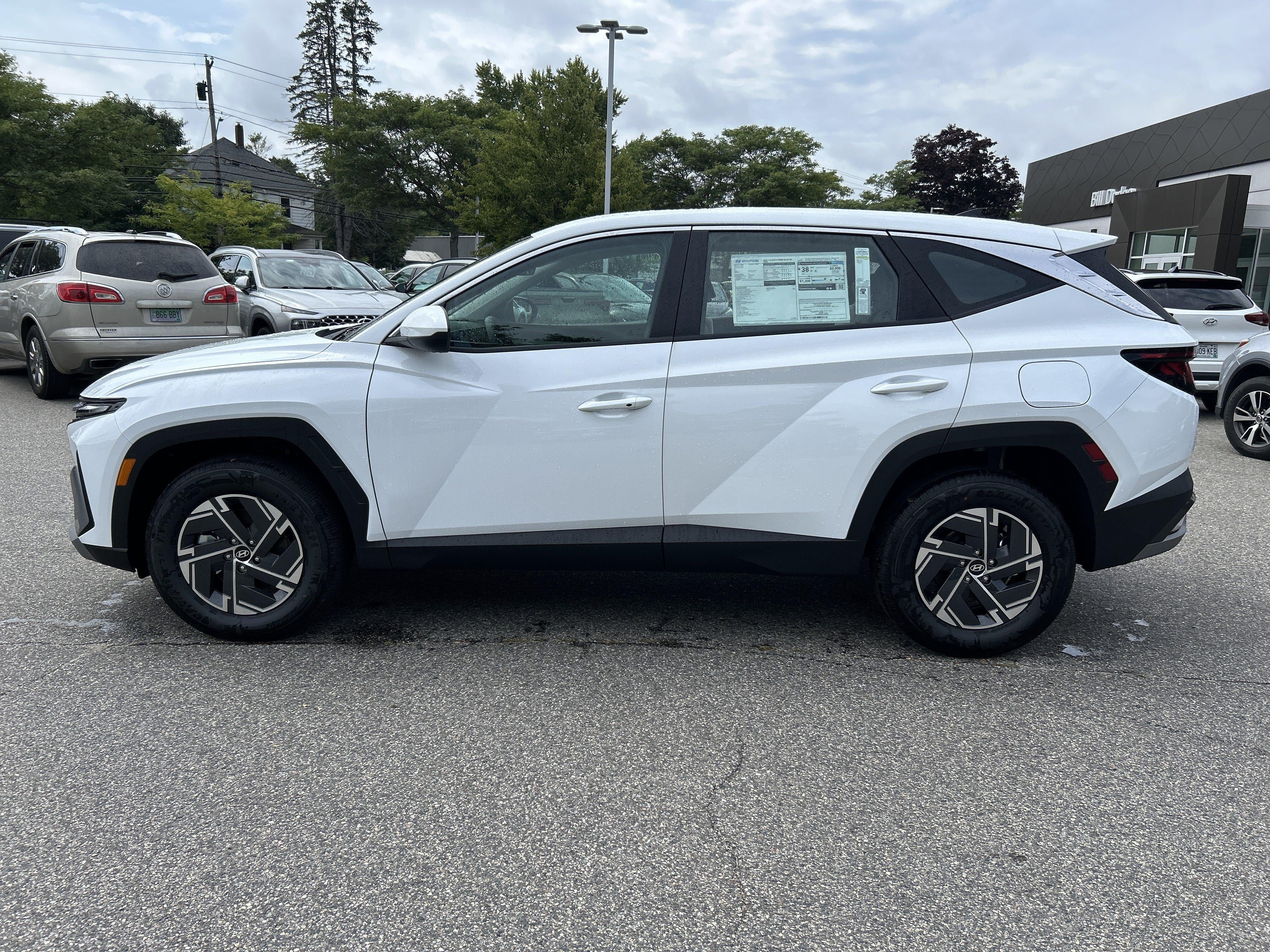 2026 Hyundai Tucson Hybrid Blue SE