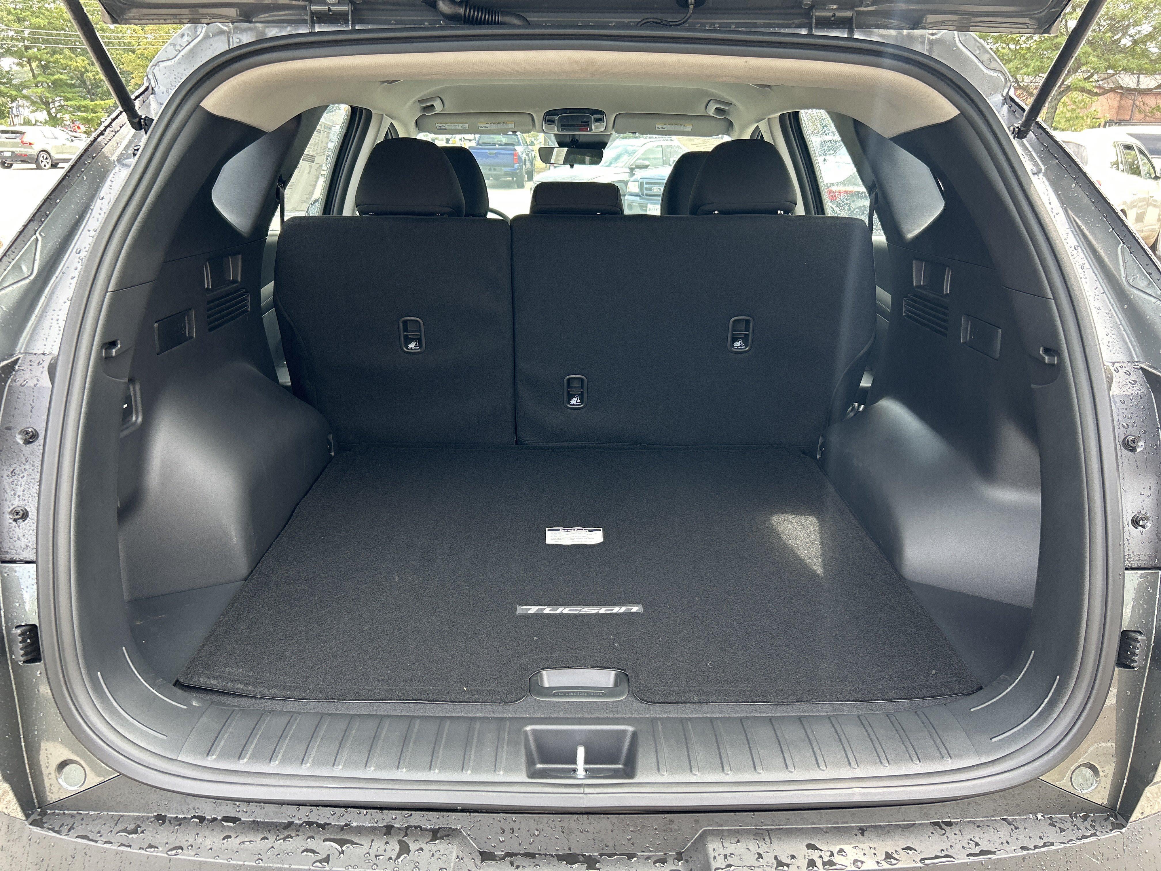 2026 Hyundai Tucson Hybrid Blue SE