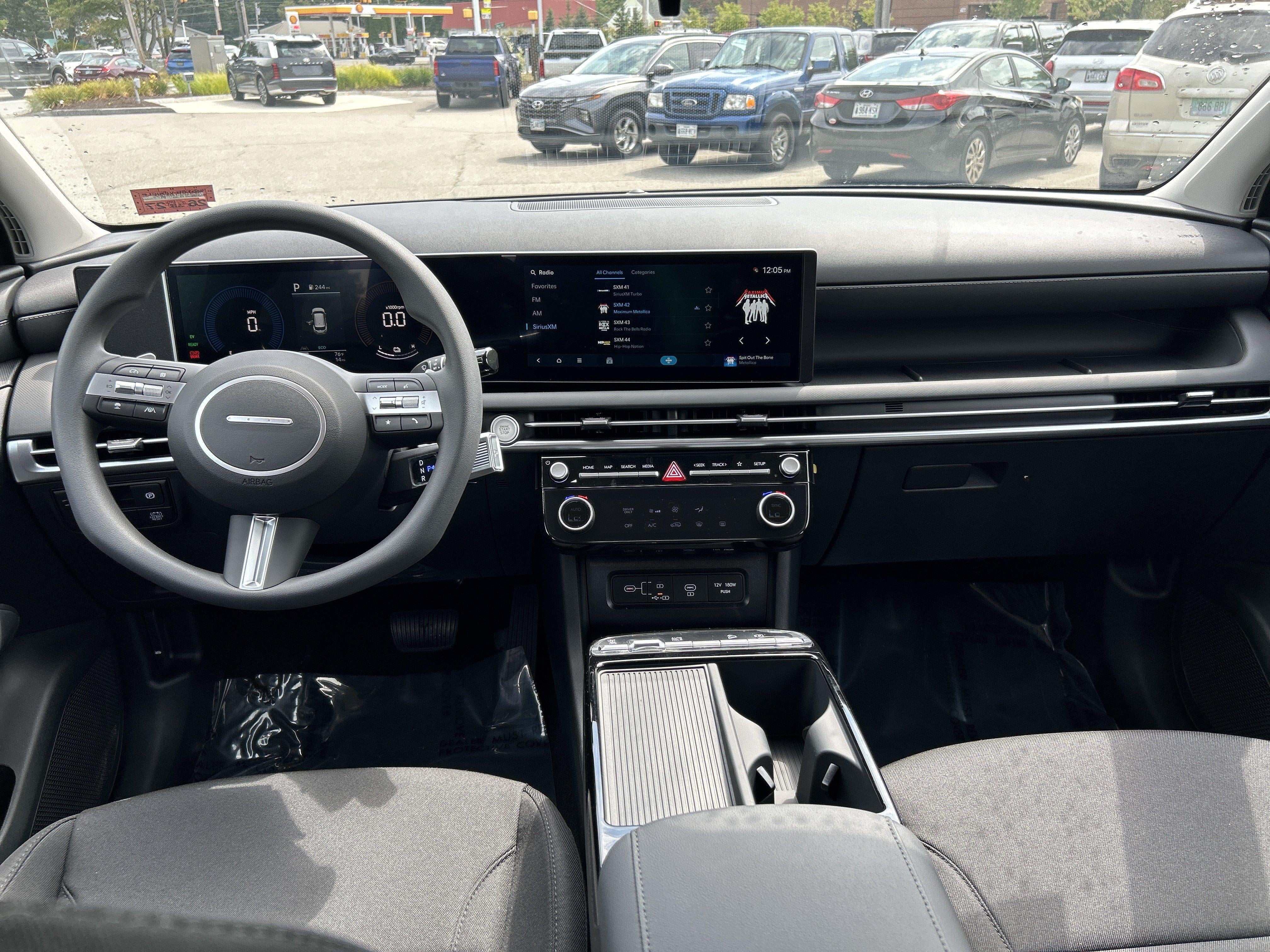 2026 Hyundai Tucson Hybrid Blue SE