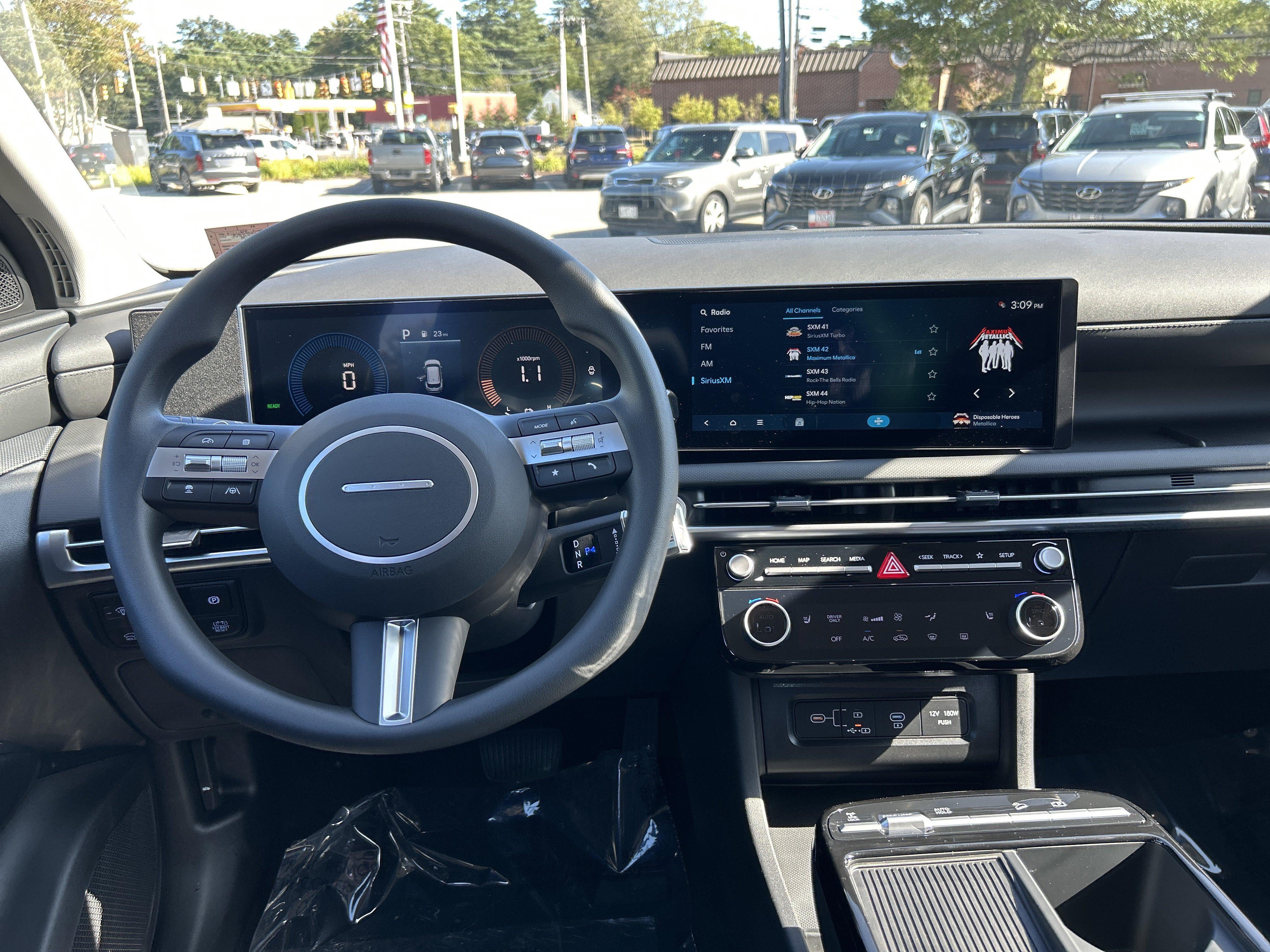 2026 Hyundai Tucson Hybrid SEL