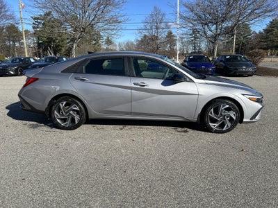 2025 Hyundai Elantra Hybrid SEL Sport