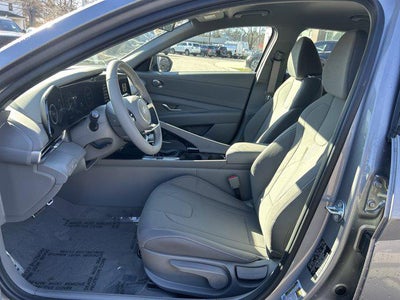 2025 Hyundai Elantra Hybrid SEL Sport