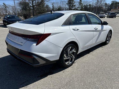 2026 Hyundai Elantra Hybrid Limited