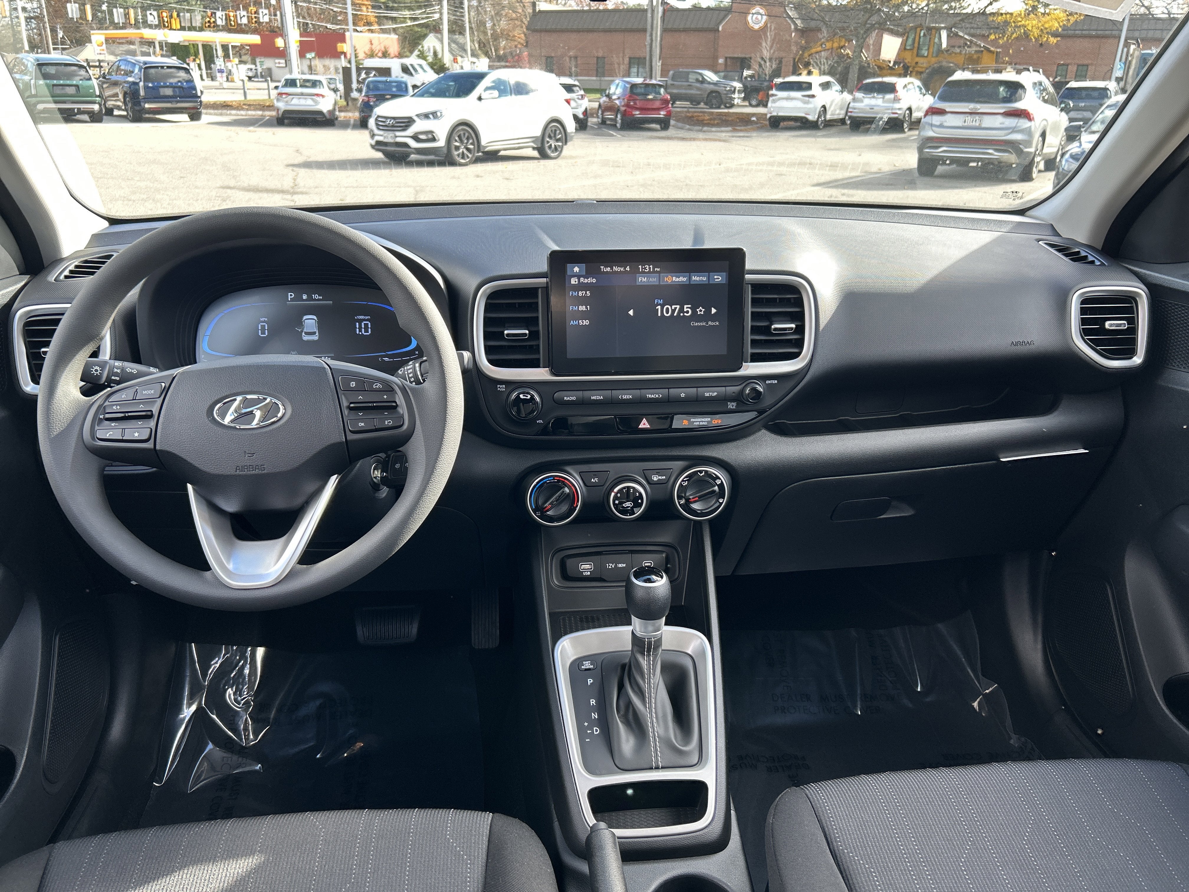 2026 Hyundai Venue SE