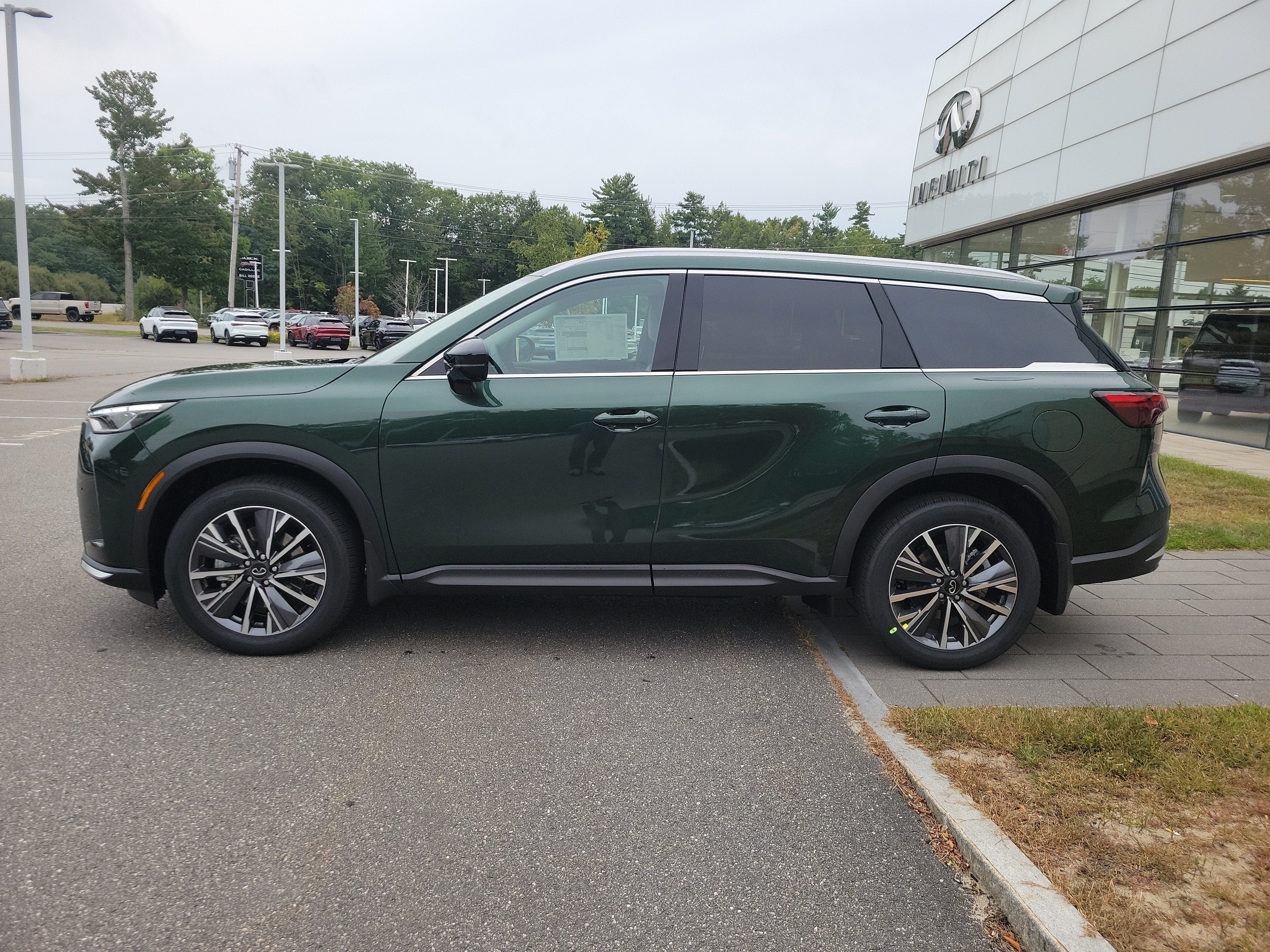 2027 INFINITI QX60 Luxe AWD