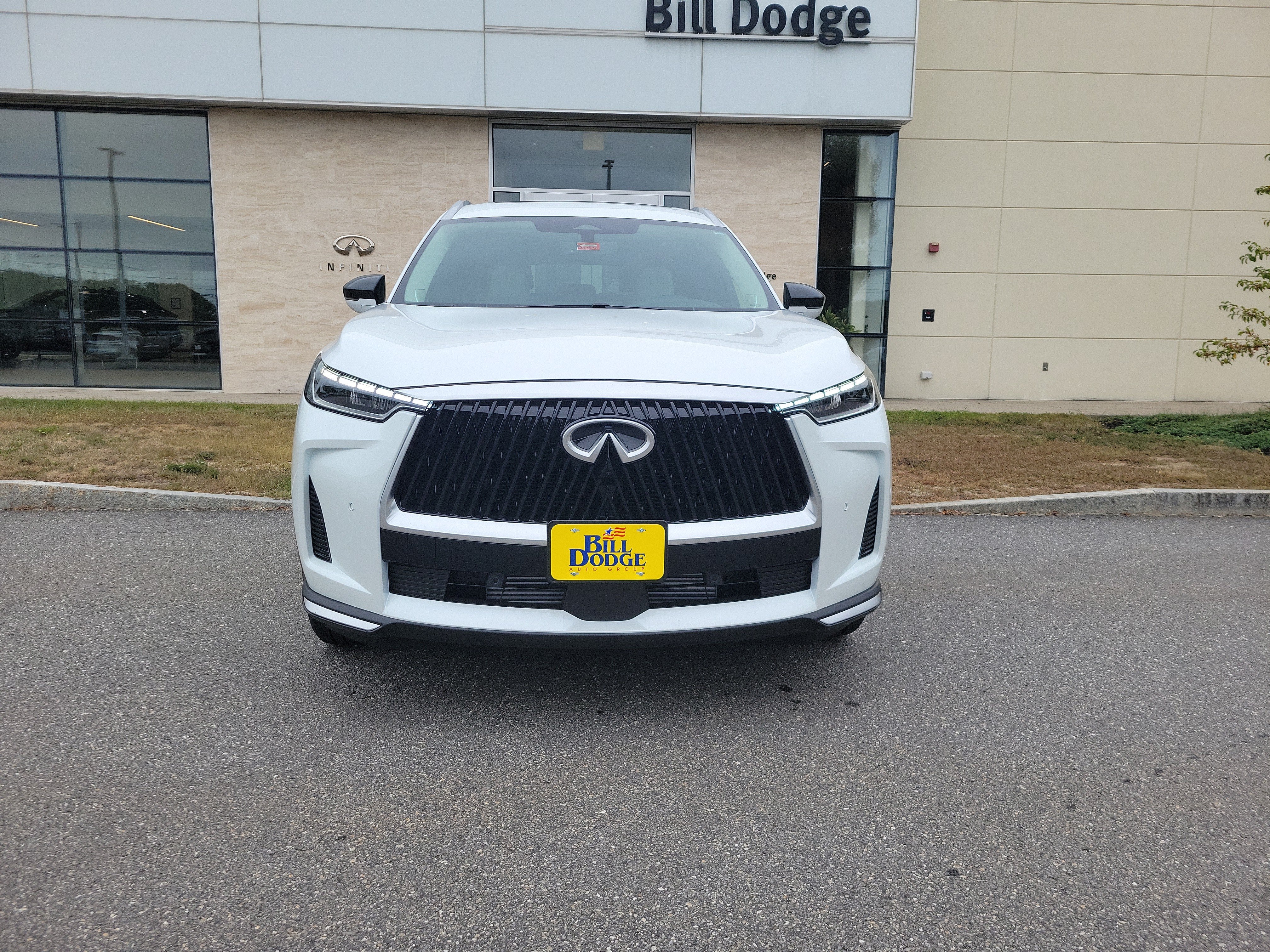2027 INFINITI QX60 Luxe AWD