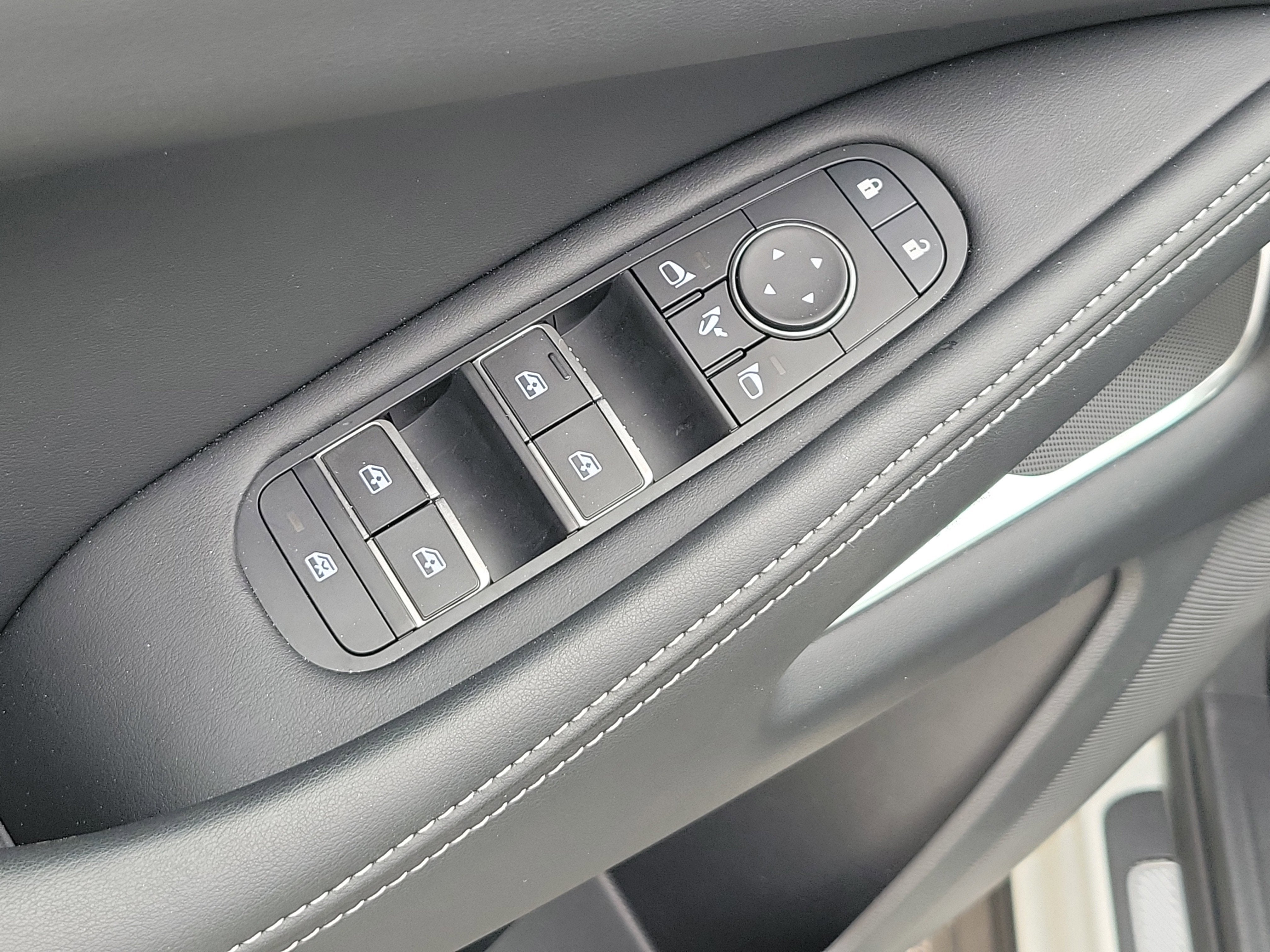 2025 INFINITI QX60 Luxe AWD