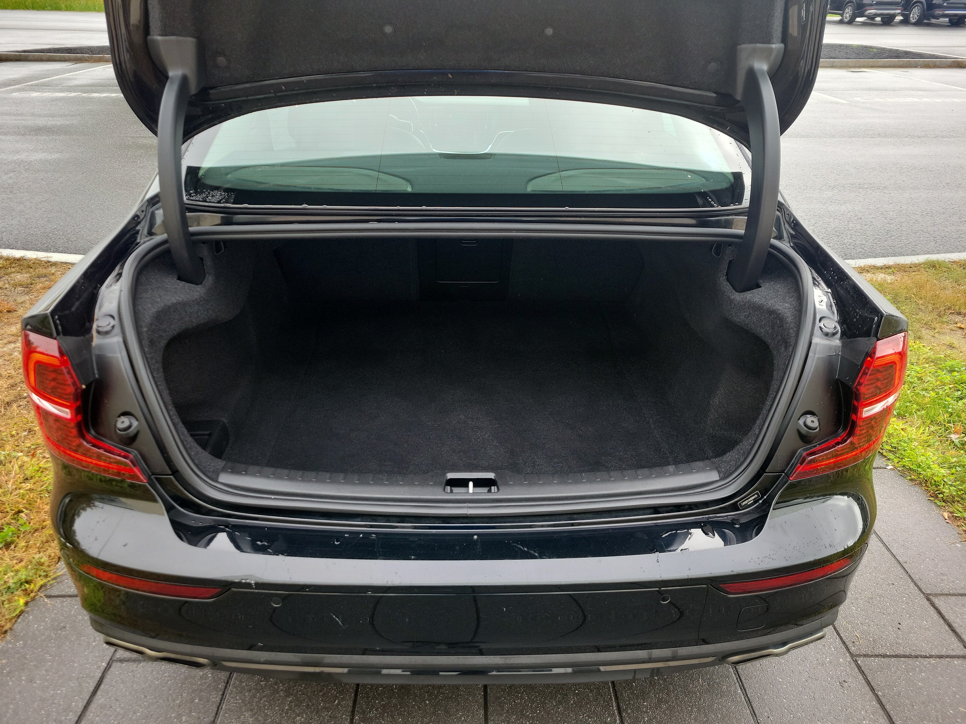 2021 Volvo S60 Momentum