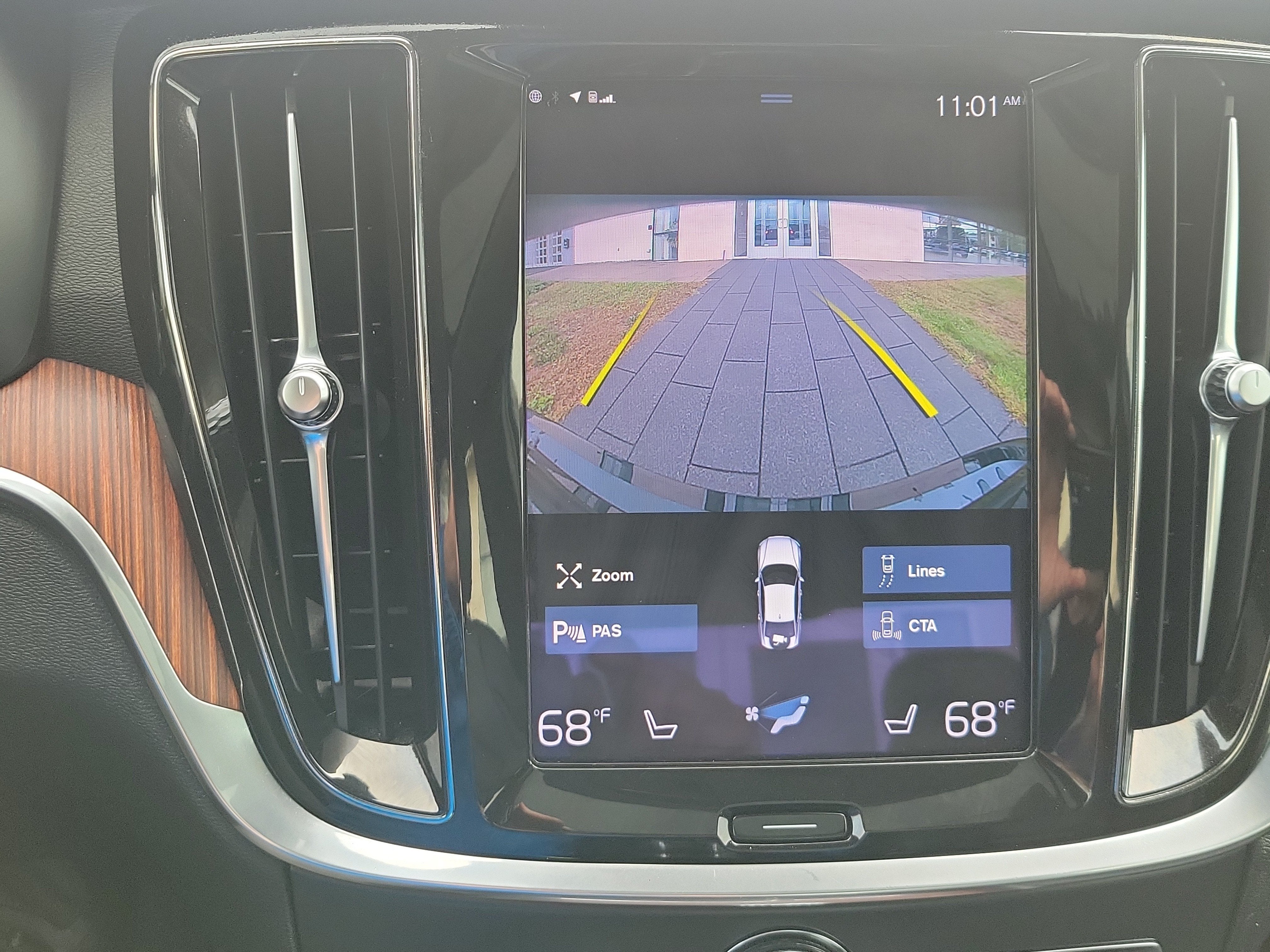 2021 Volvo S60 Momentum