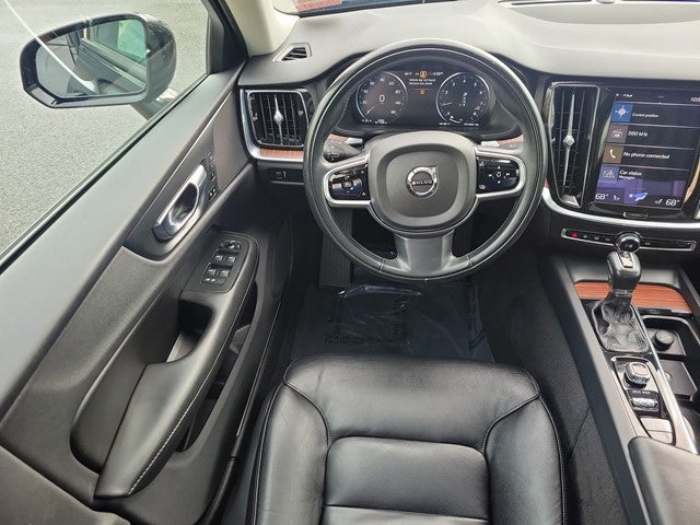 2021 Volvo S60 Momentum
