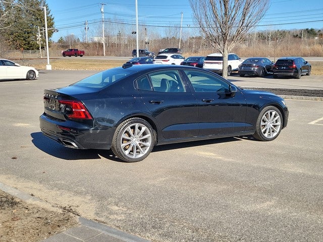 2021 Volvo S60 Momentum