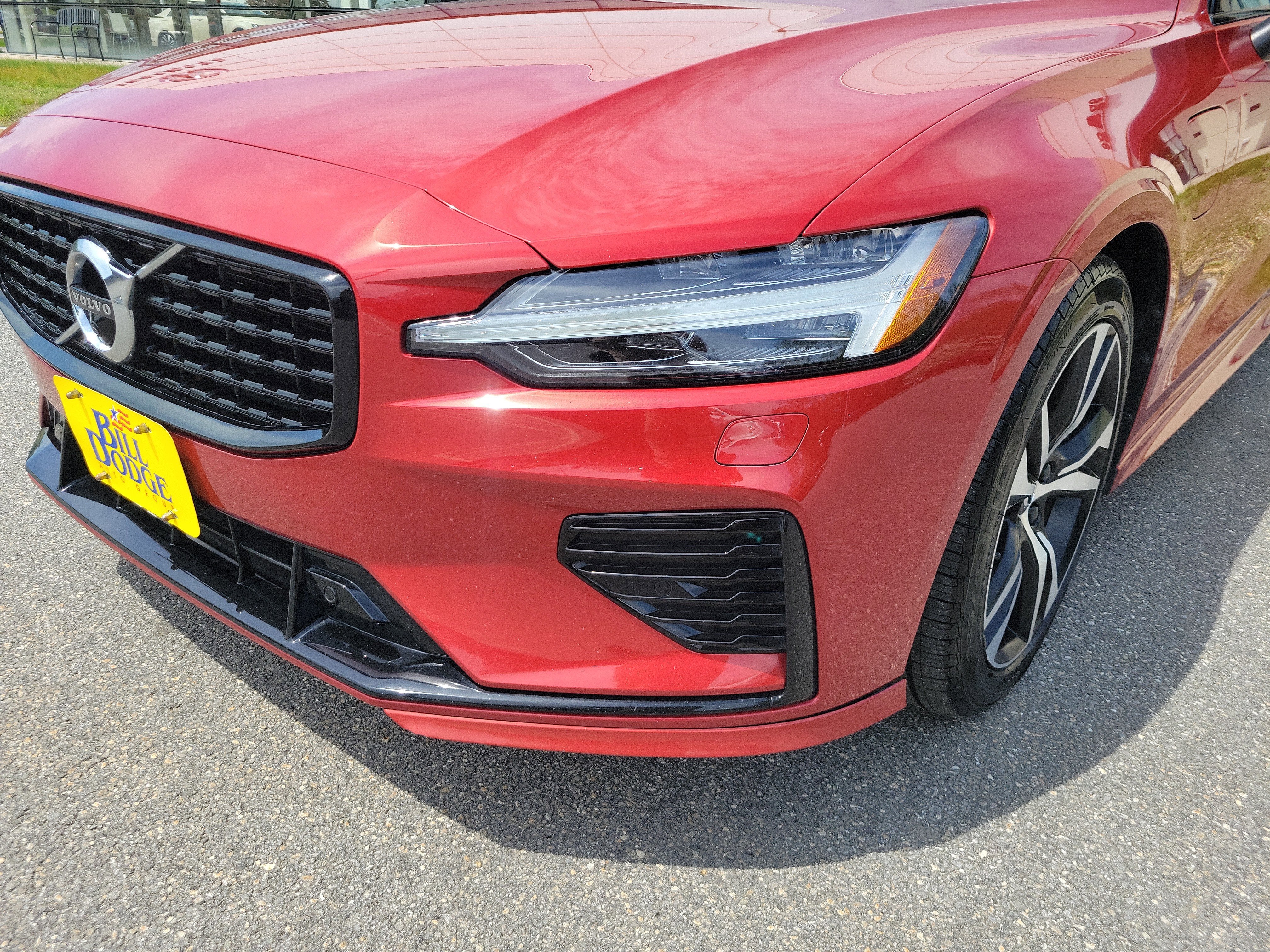 2022 Volvo S60 Recharge Plug-In Hybrid R-Design