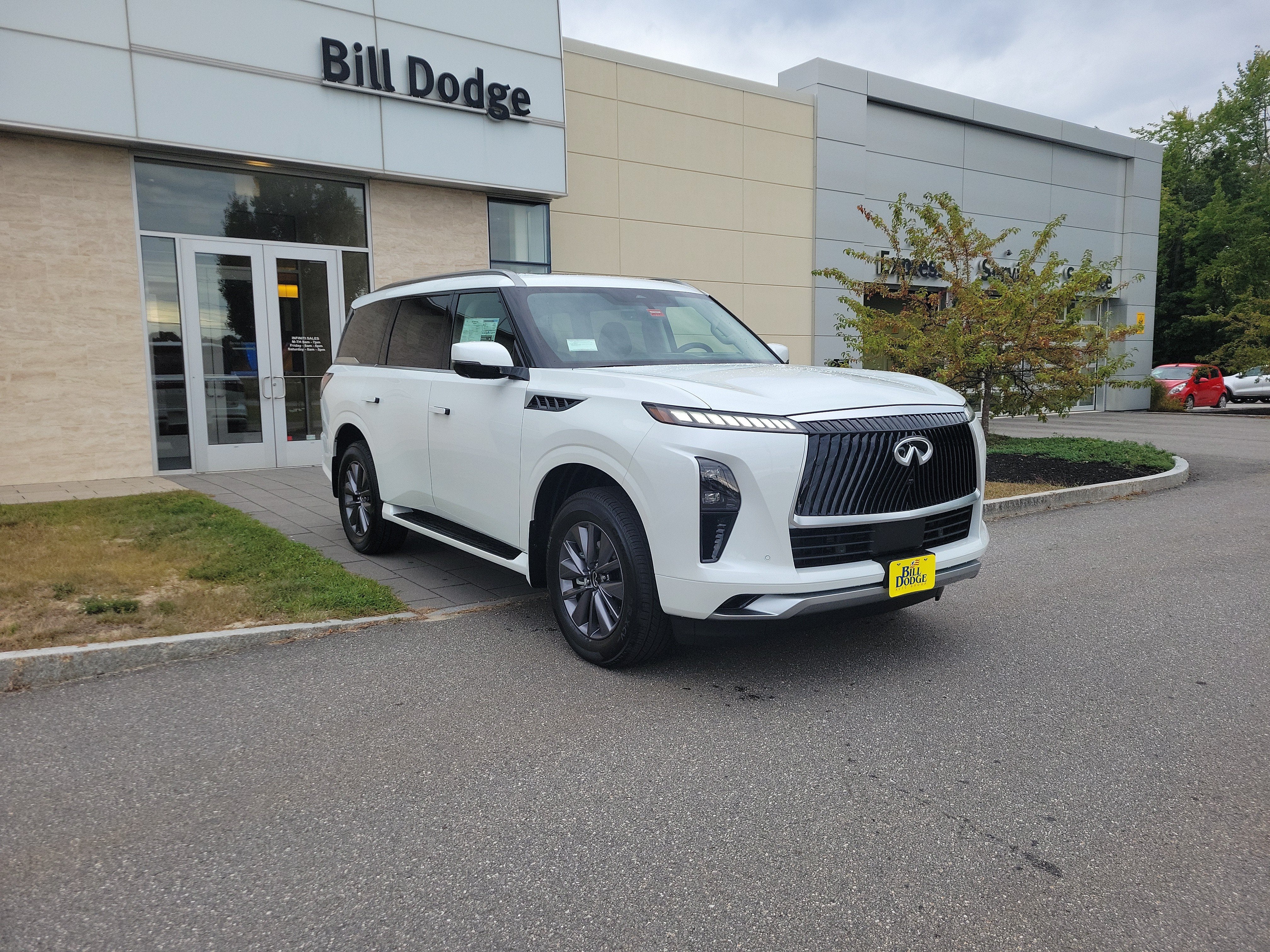 2027 INFINITI QX80 Pure 4WD
