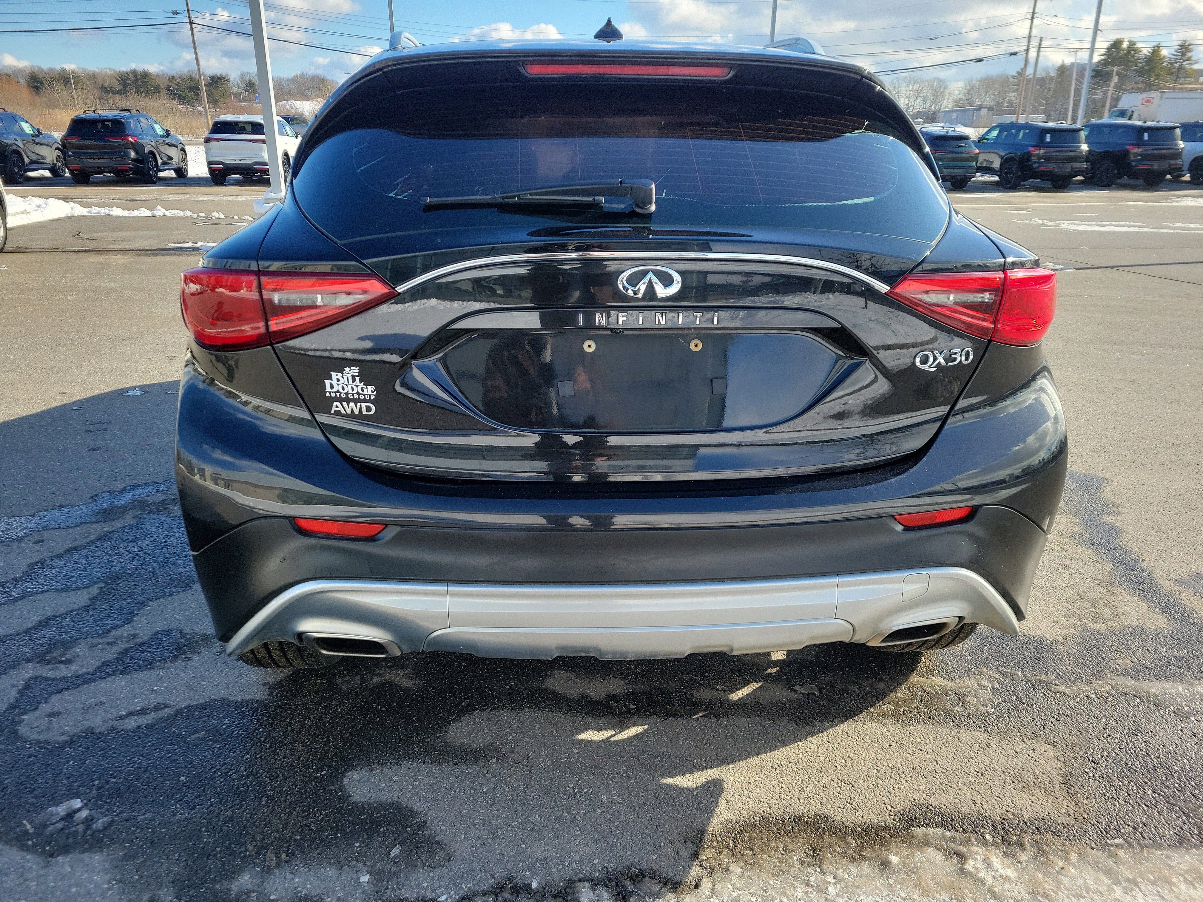 2019 INFINITI QX30 LUXE AWD