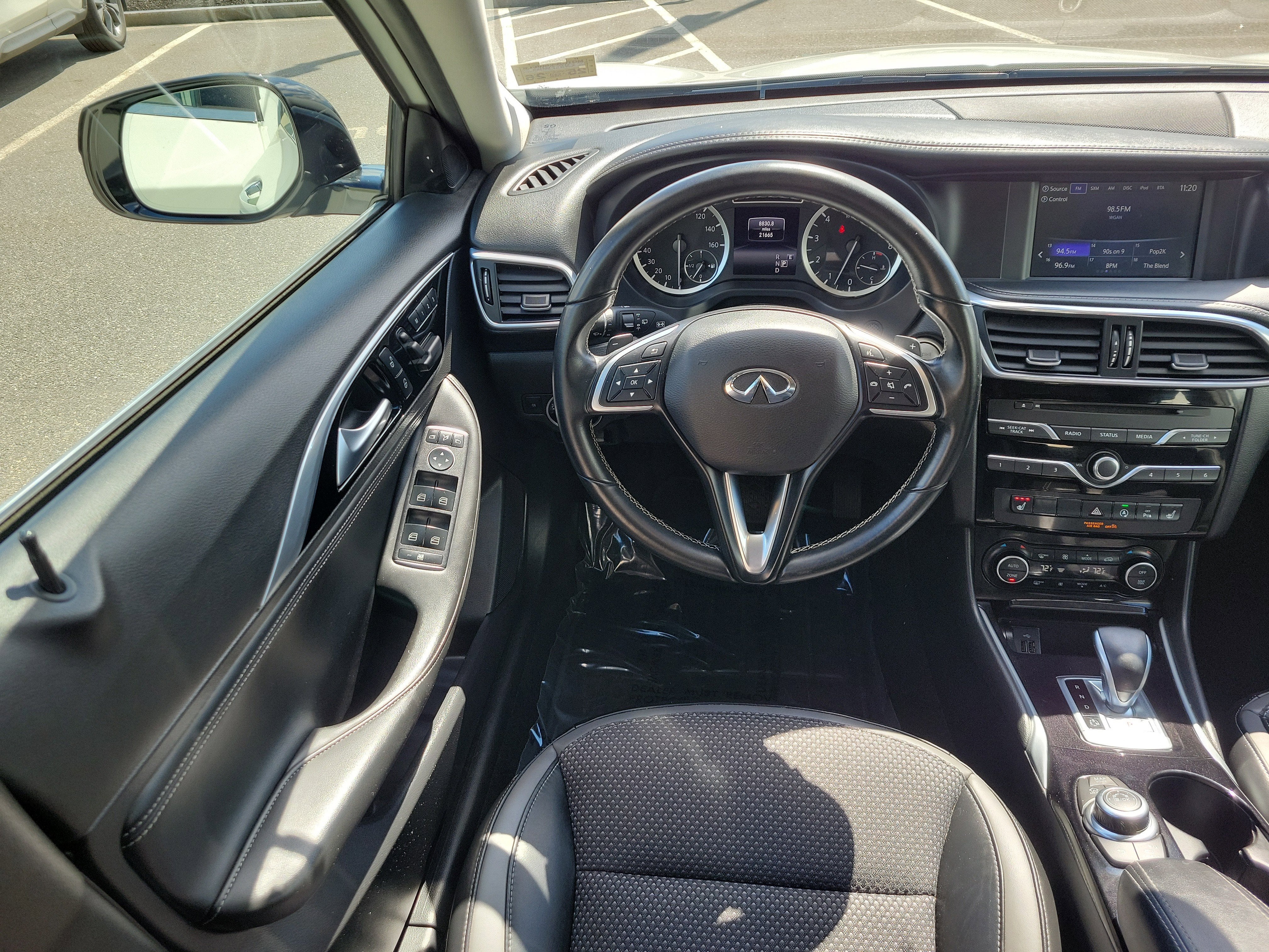 2019 INFINITI QX30 LUXE