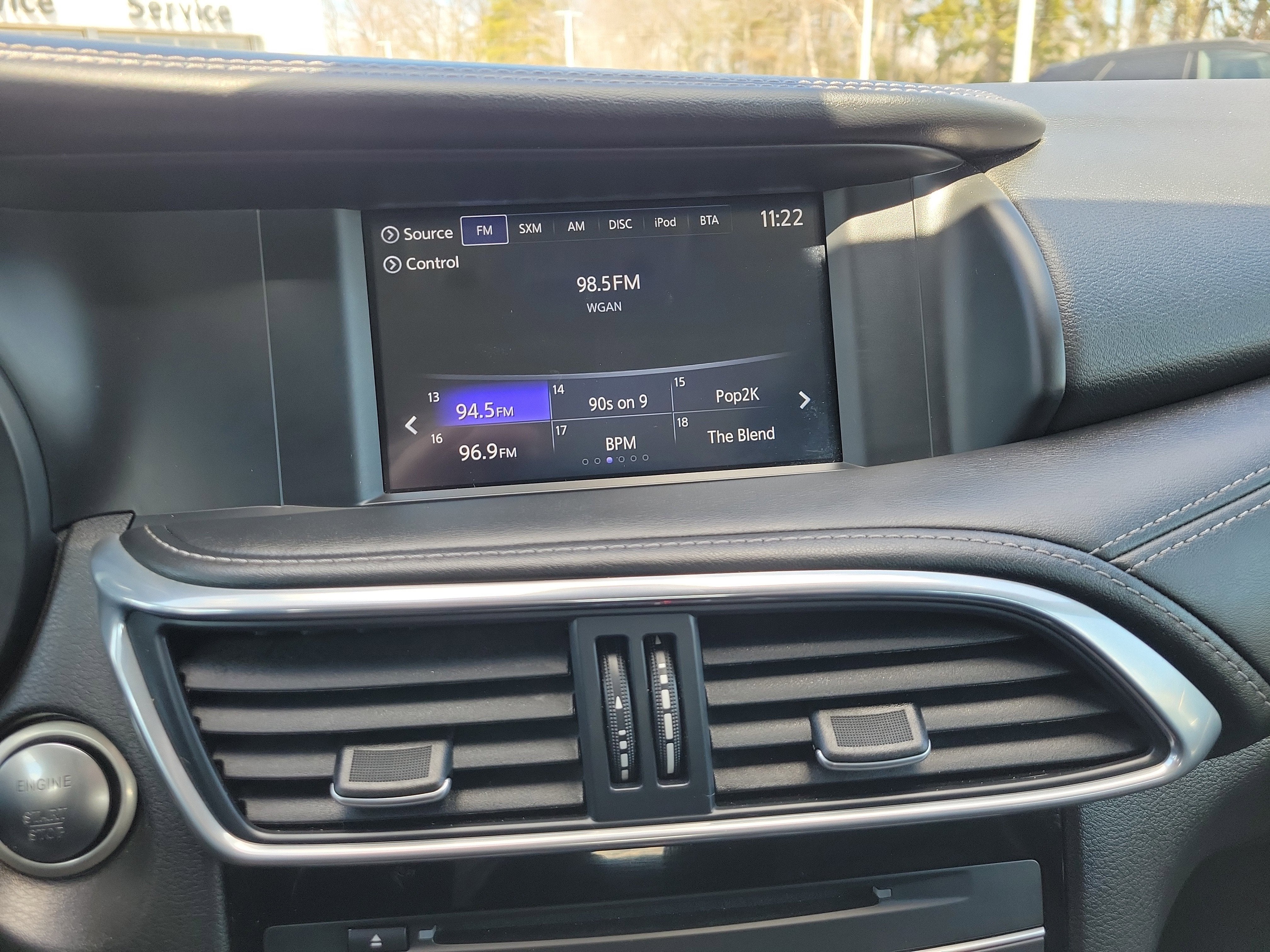 2019 INFINITI QX30 LUXE