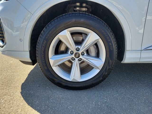 2025 Audi Q7 Premium