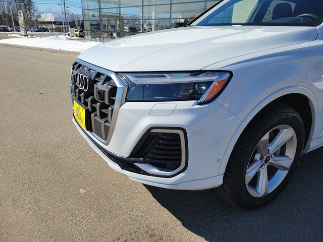 2025 Audi Q7 Premium
