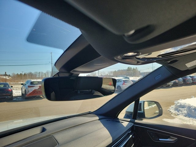 2025 Audi Q7 Premium