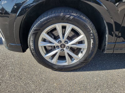 2022 Audi Q3 S line Premium