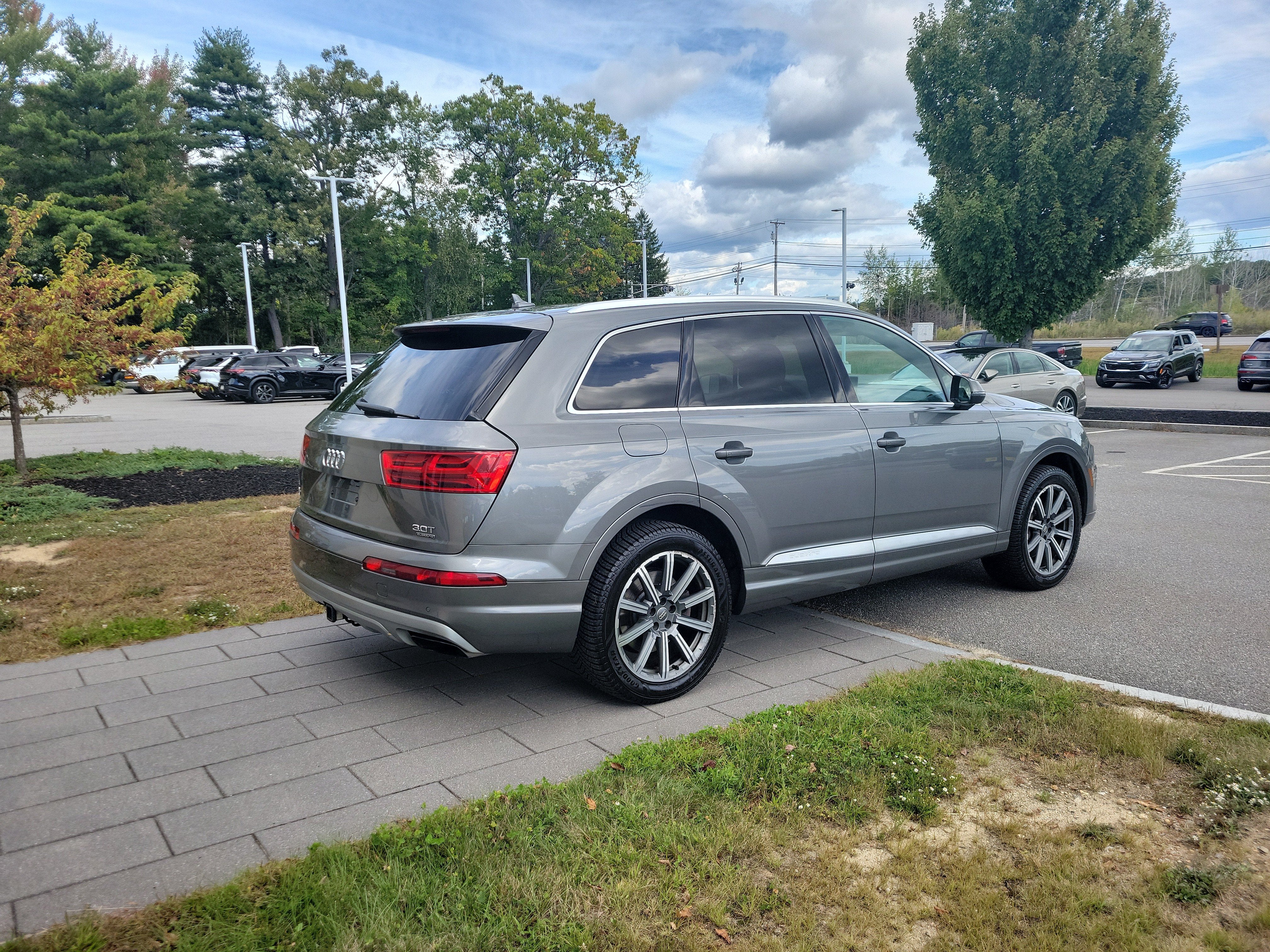 2017 Audi Q7 Premium Plus