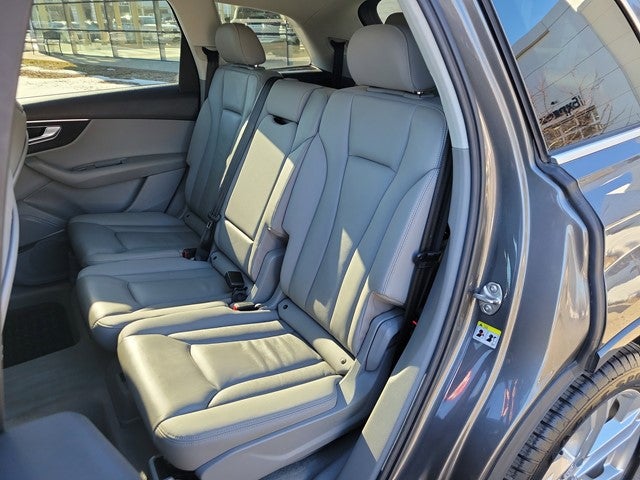 2020 Audi Q7 Premium Plus