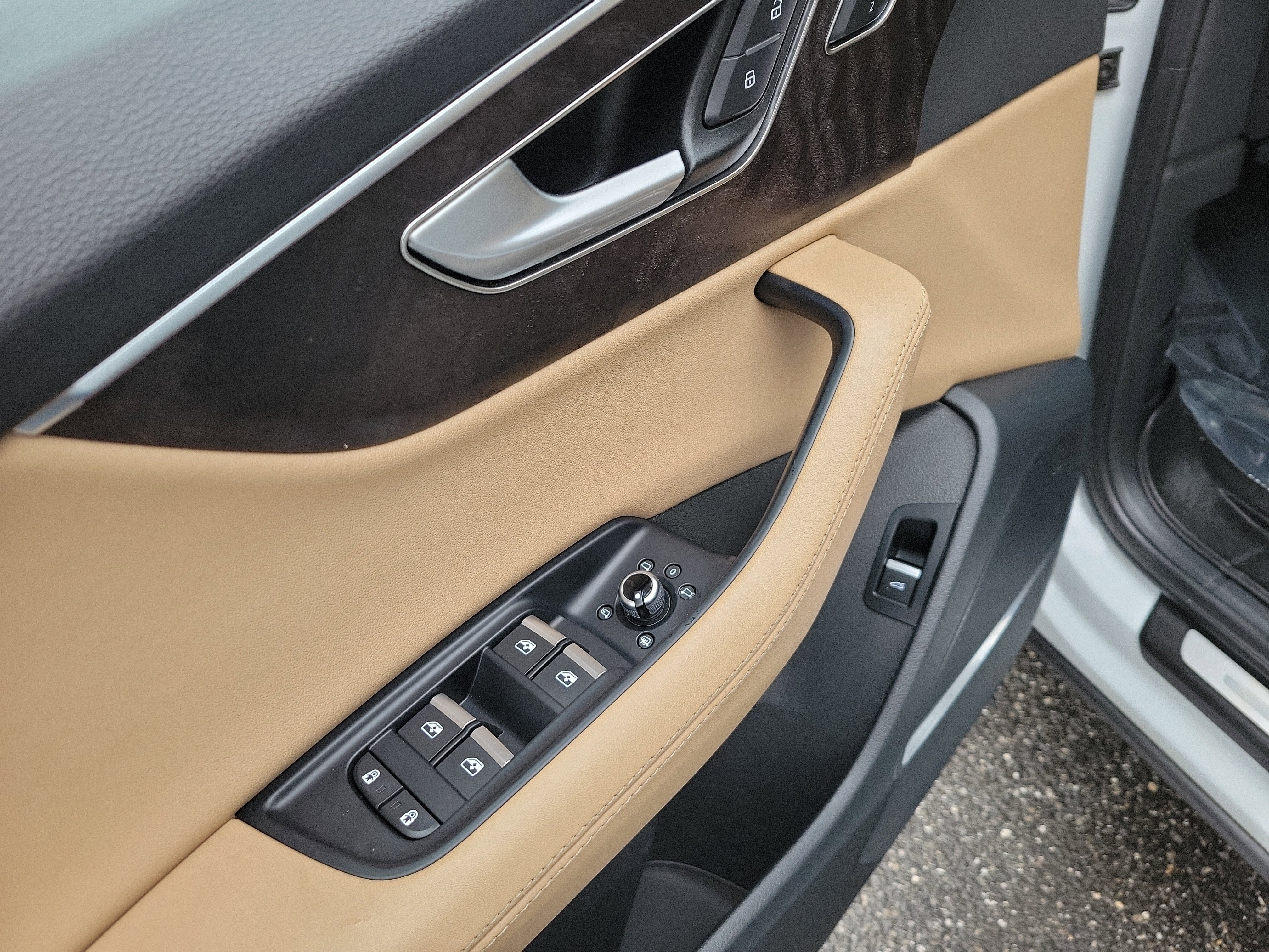 2024 Audi Q7 Premium Plus