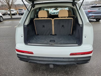 2024 Audi Q7 Premium Plus