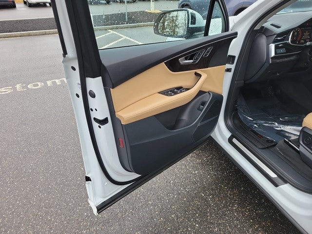 2024 Audi Q7 Premium Plus