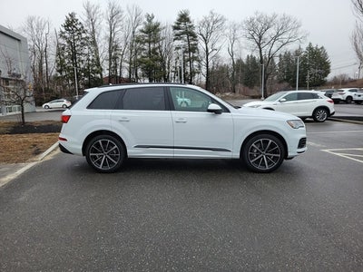 2024 Audi Q7 Premium Plus