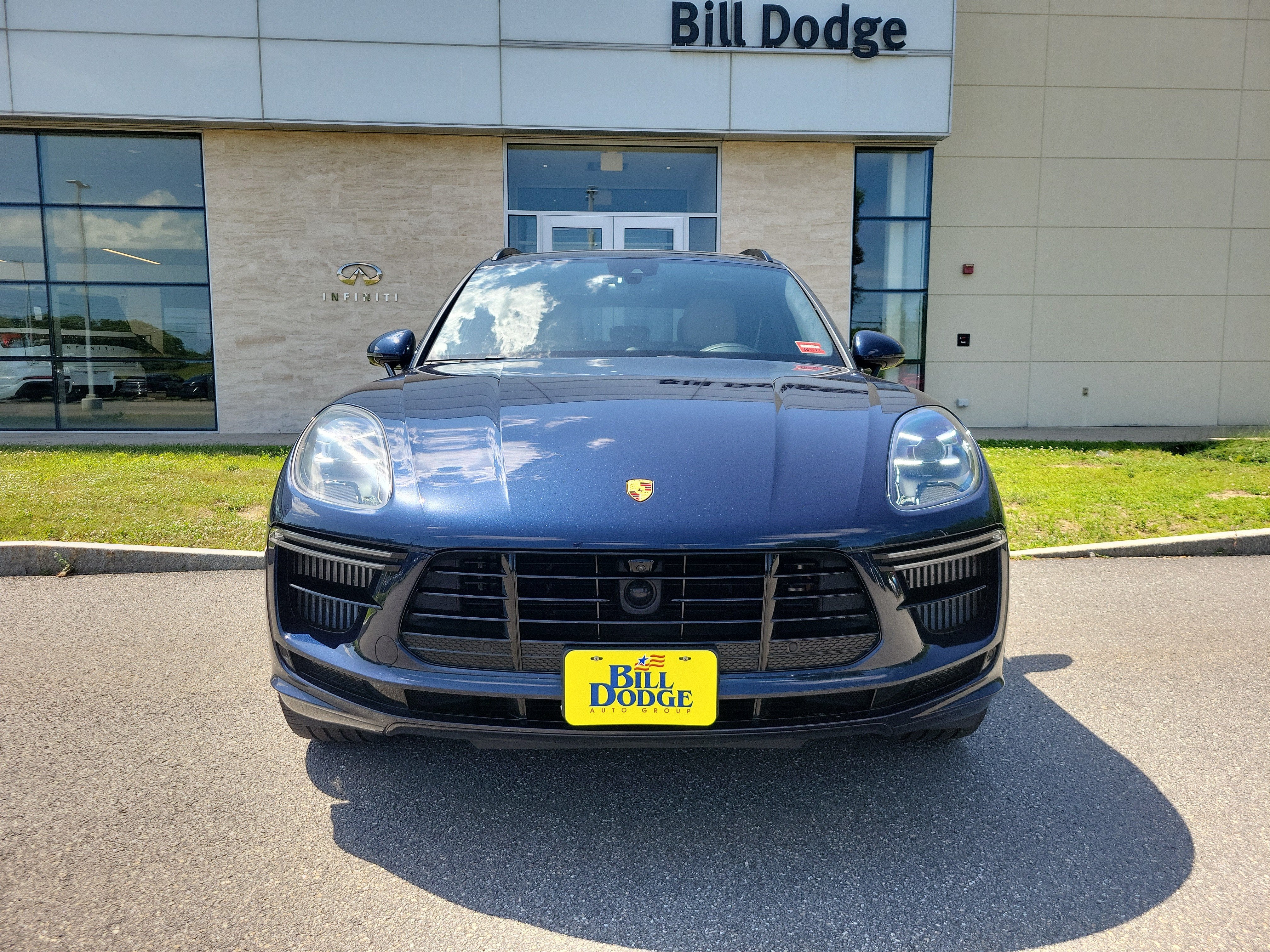 2021 Porsche Macan Turbo