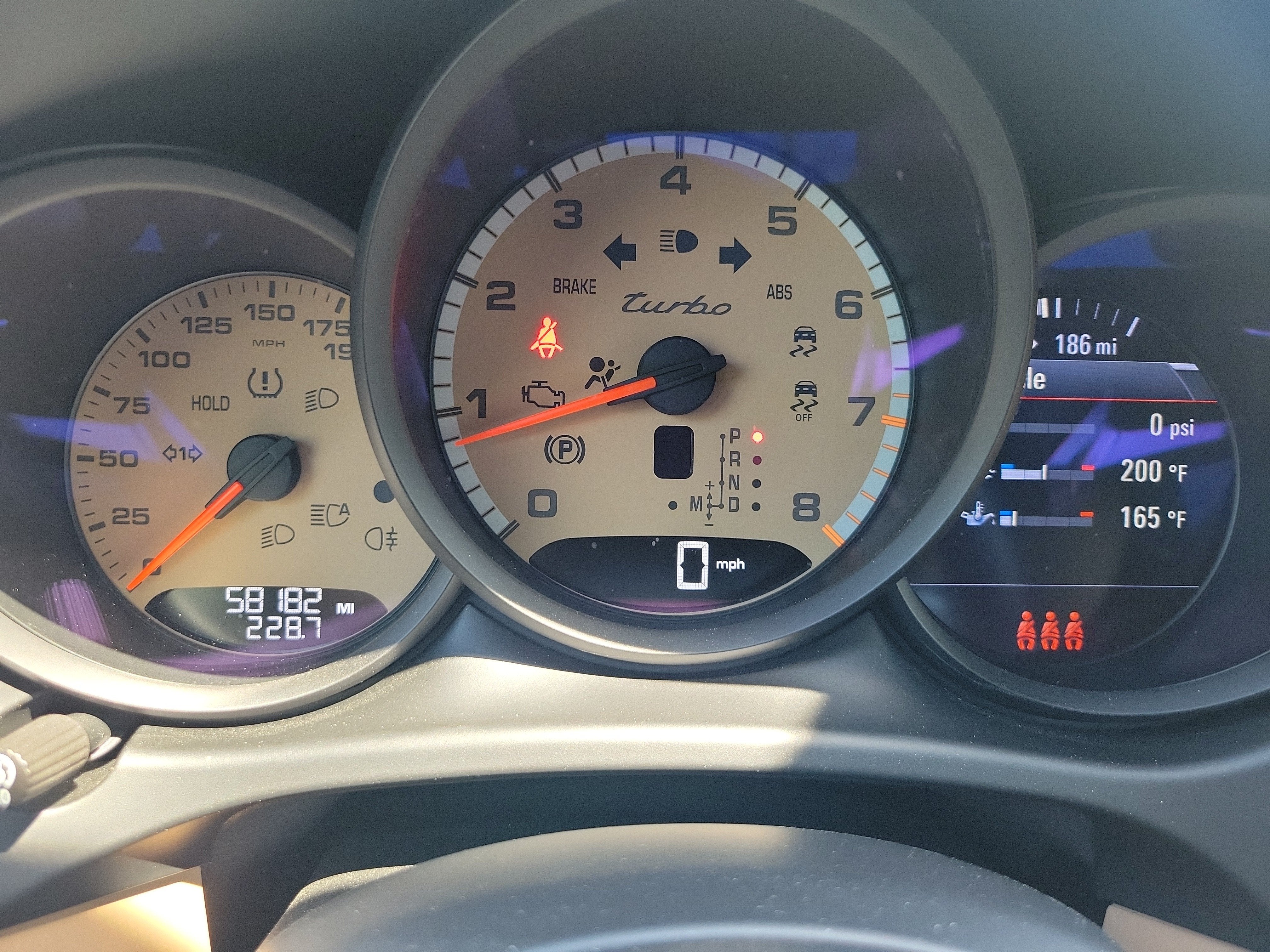 2021 Porsche Macan Turbo