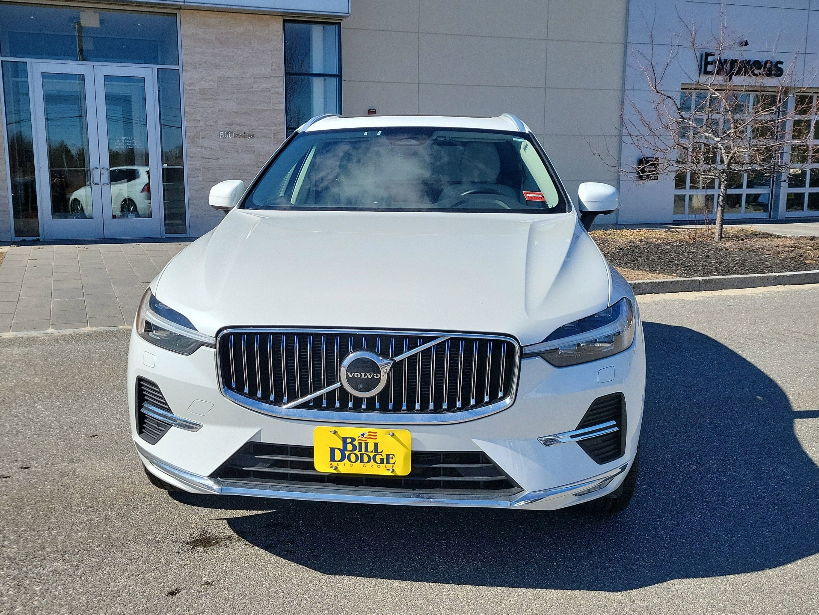 2023 Volvo XC60 Plus Bright Theme