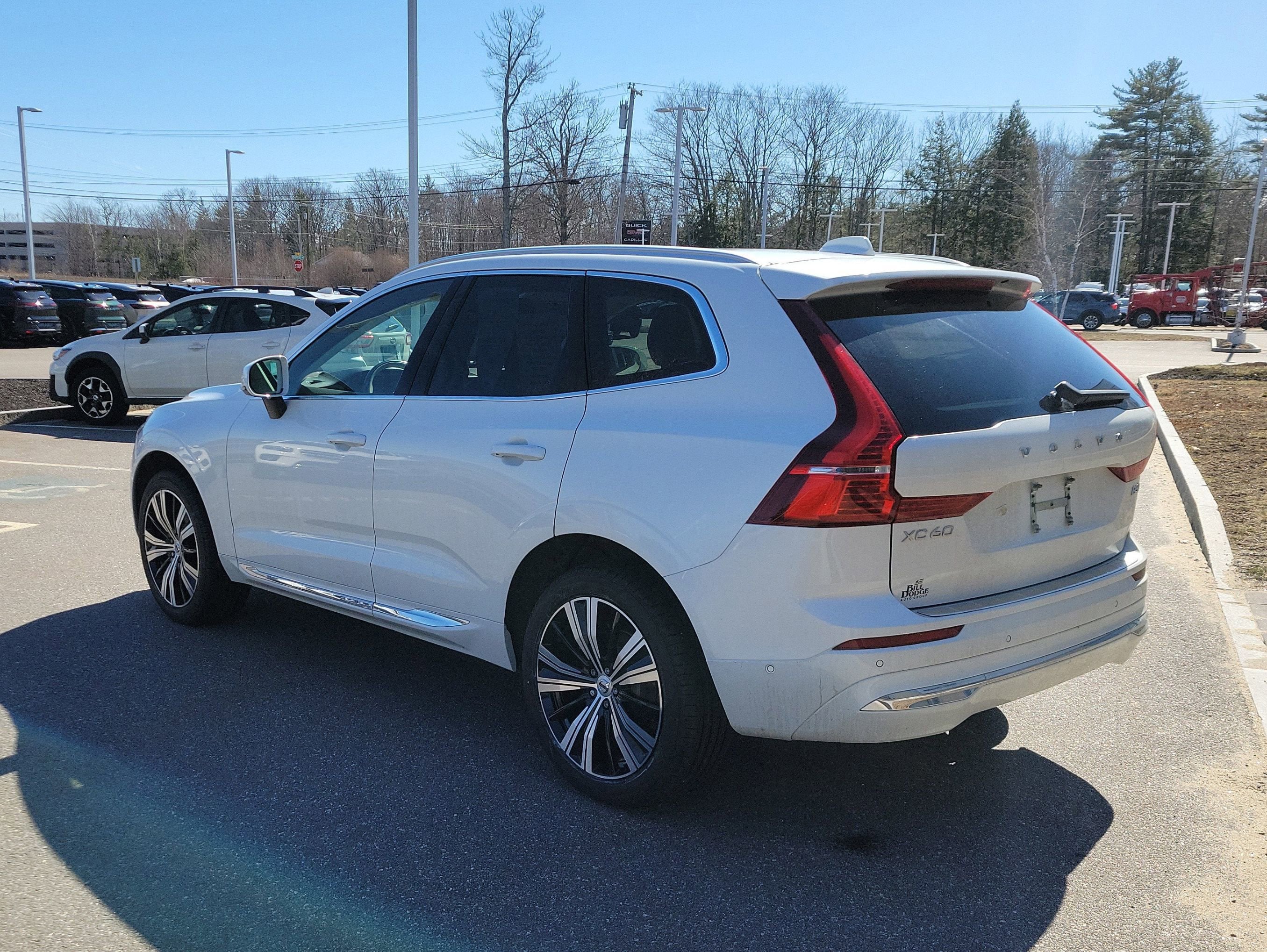 2023 Volvo XC60 Plus Bright Theme