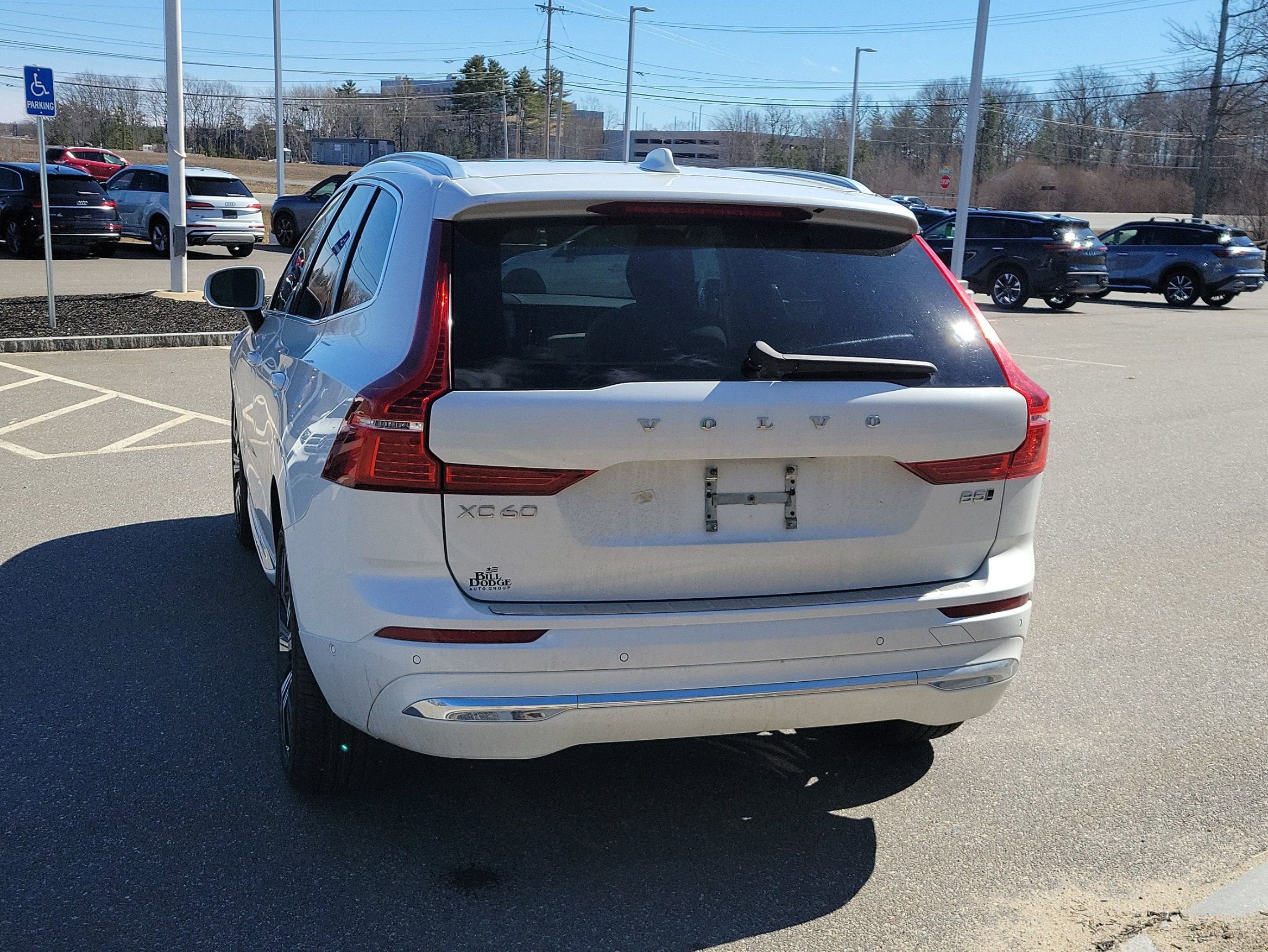 2023 Volvo XC60 Plus Bright Theme