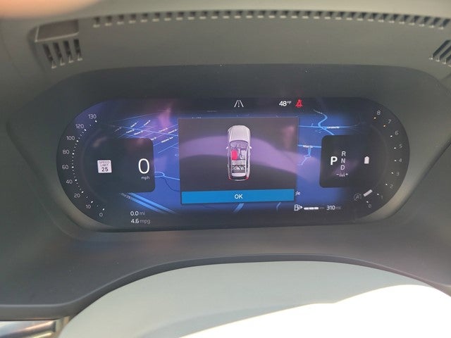 2023 Volvo XC60 Plus Bright Theme