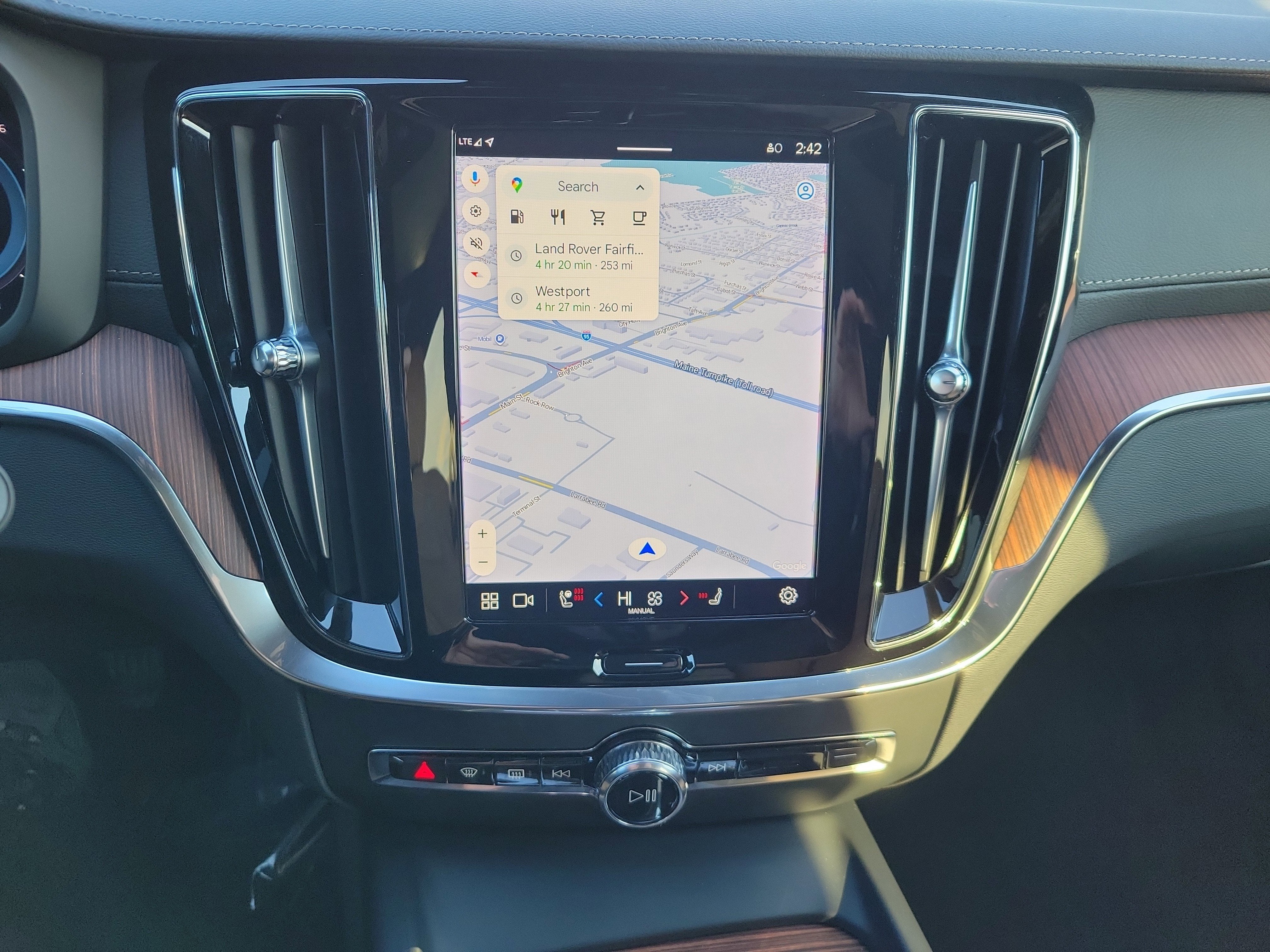 2024 Volvo V60 Cross Country Ultimate