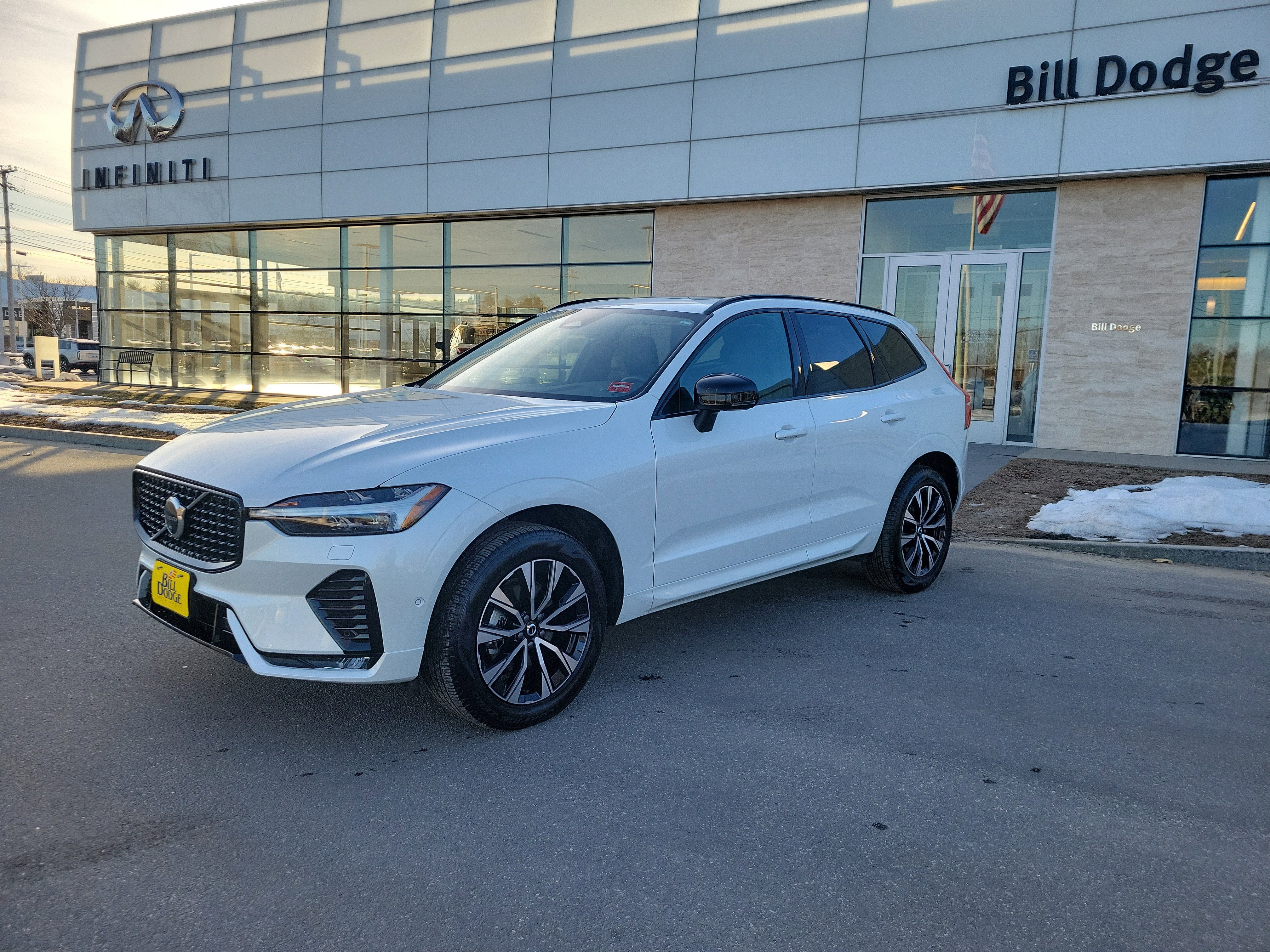 2025 Volvo XC60 Plus