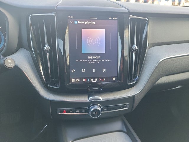 2025 Volvo XC60 Plus