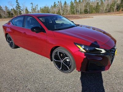 2025 Nissan Altima SR