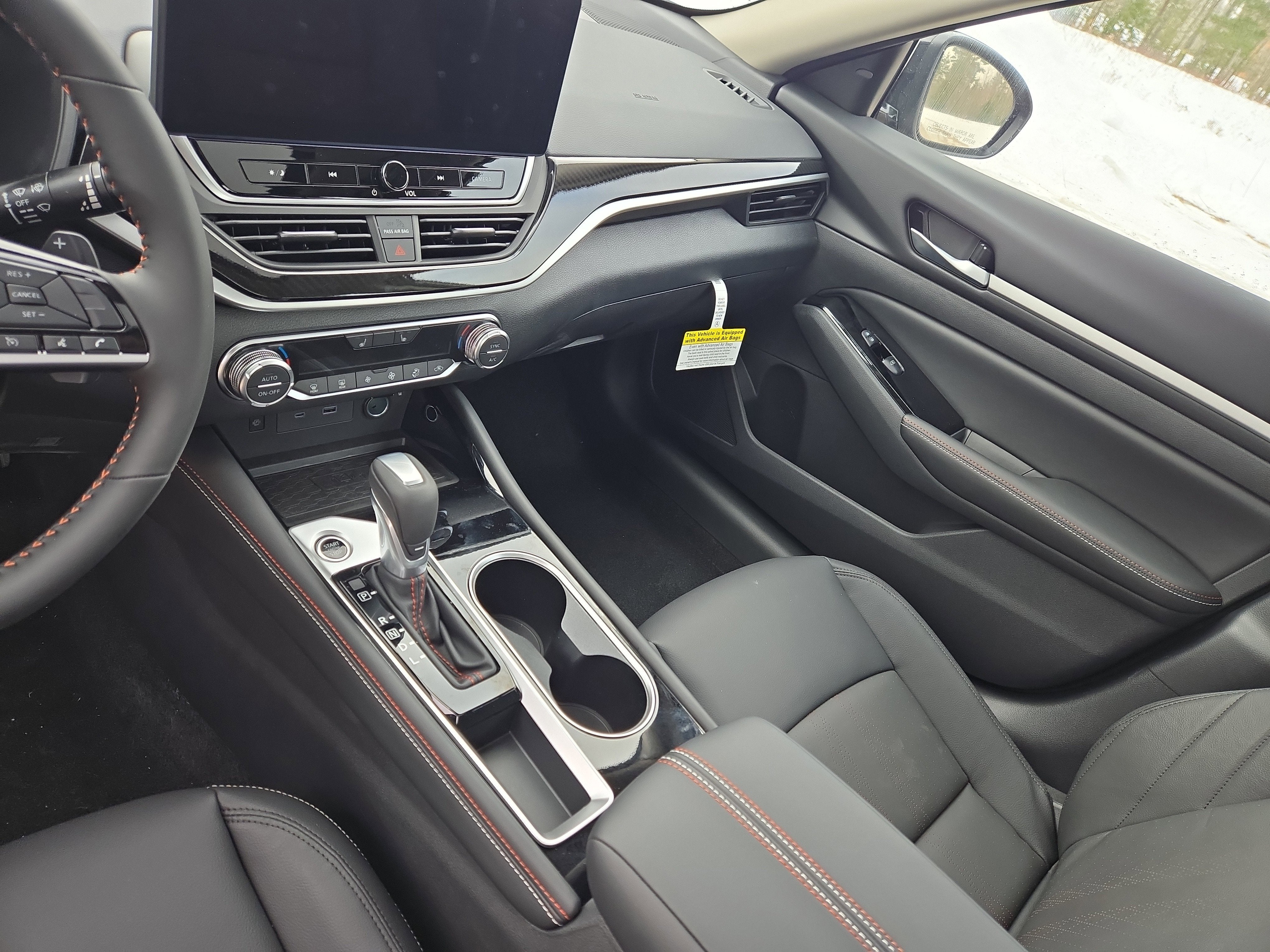 2025 Nissan Altima SR