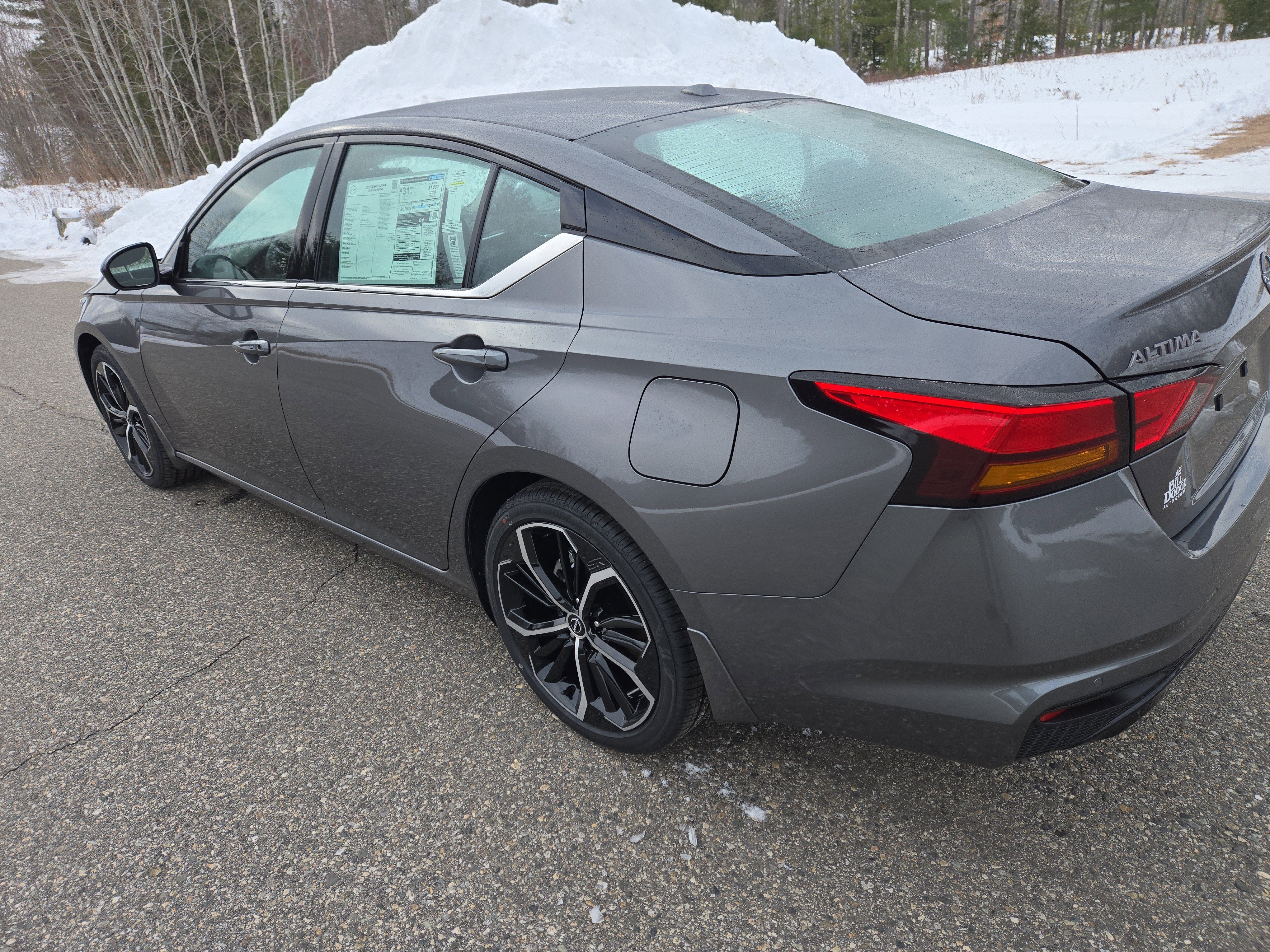 2025 Nissan Altima SR