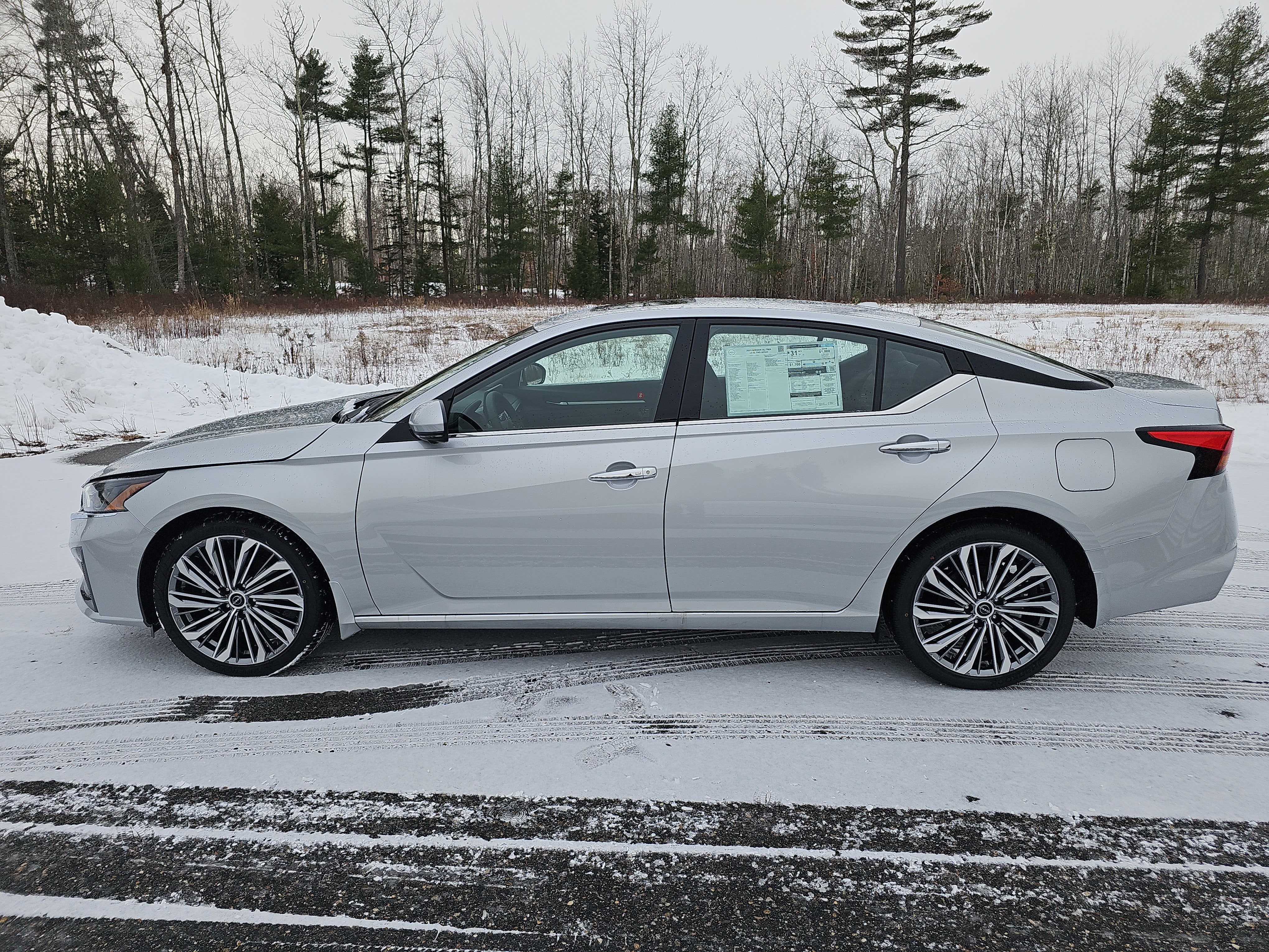 2025 Nissan Altima SL