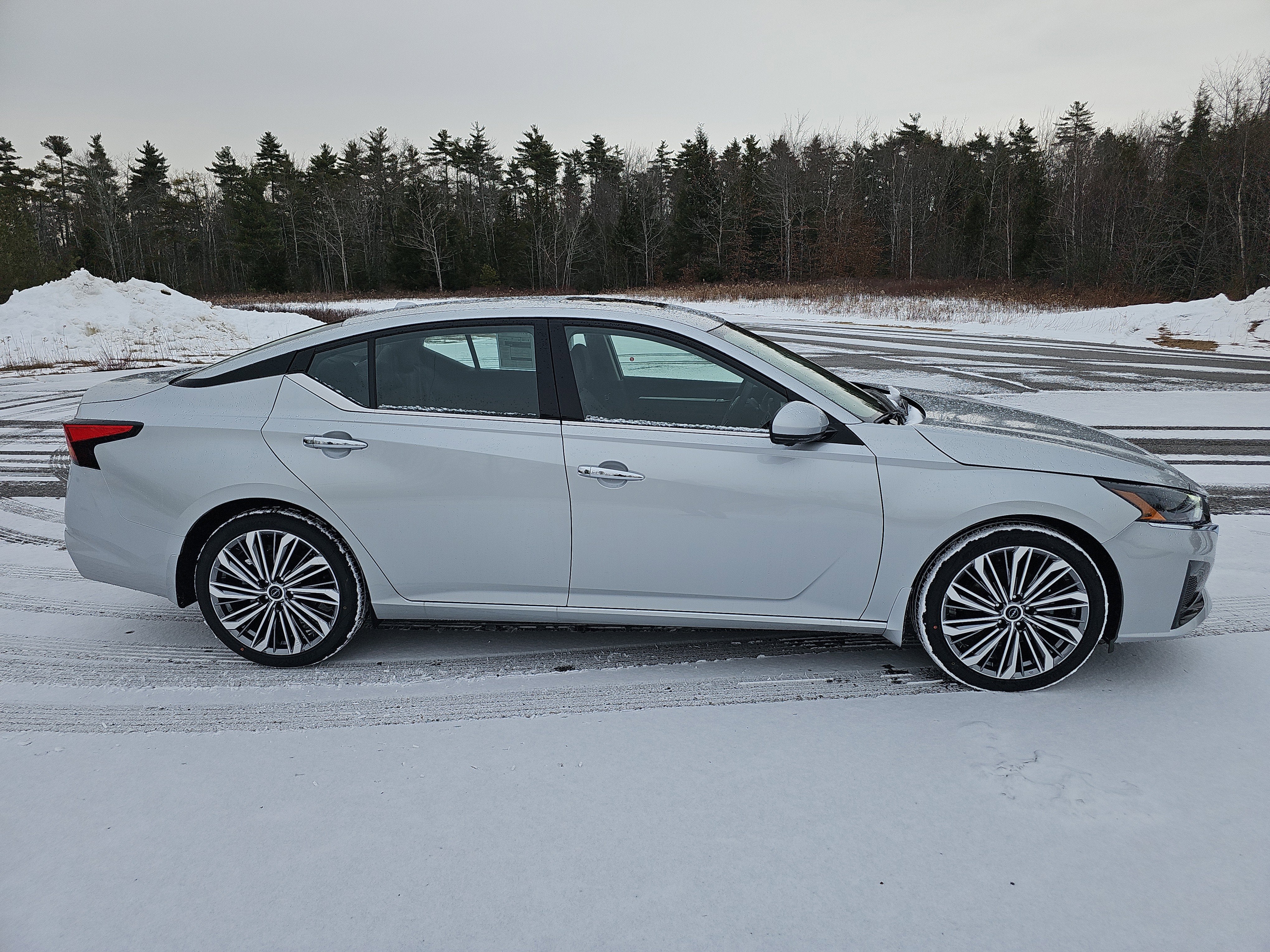 2025 Nissan Altima SL